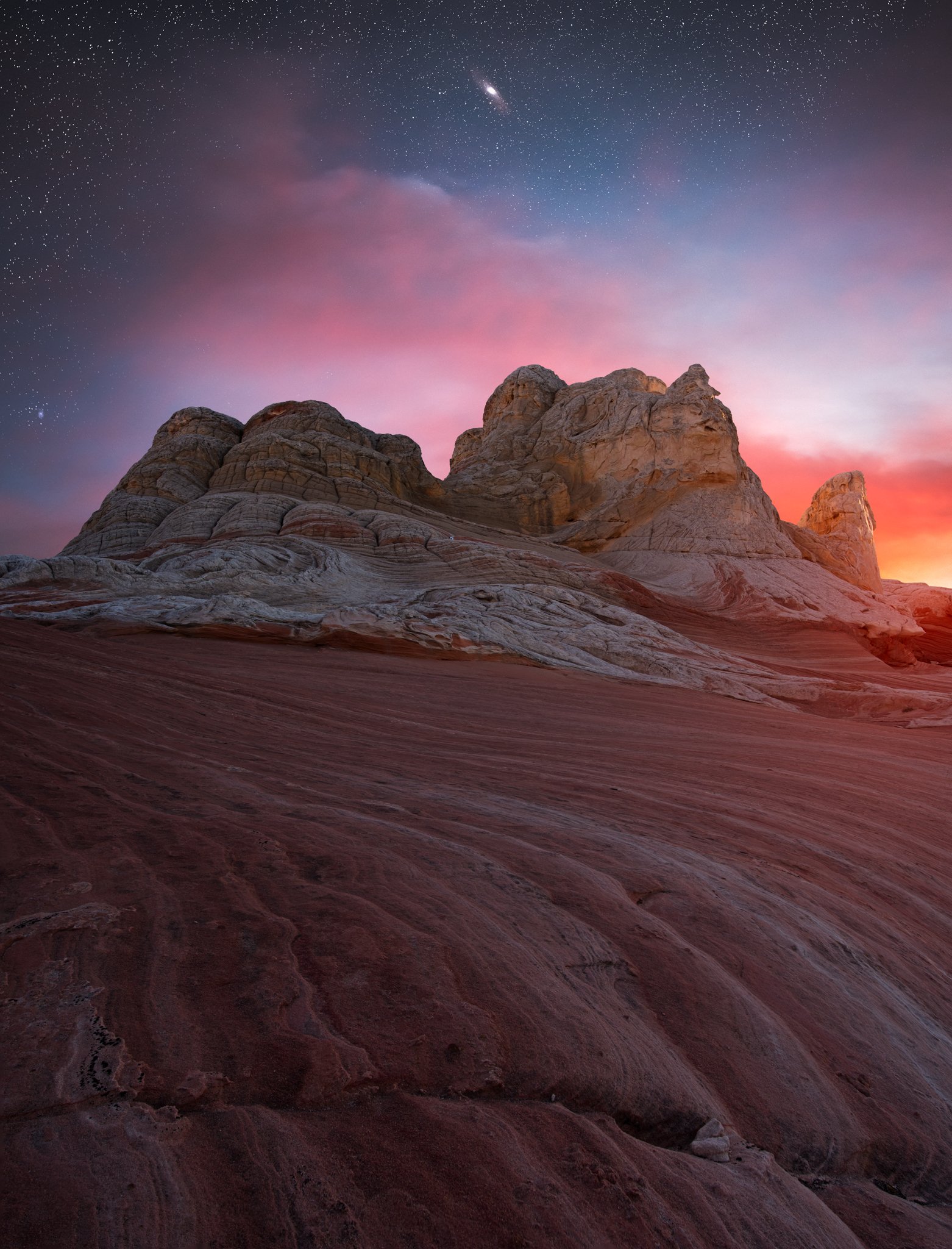 White-Pocket-M31-Epic-Galaxy-Light.WEB.jpg