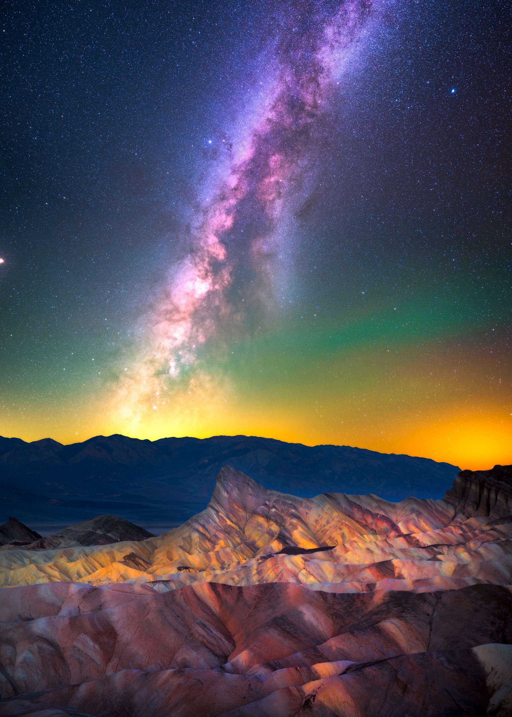 death-valley-zabrinske-milk.jpg