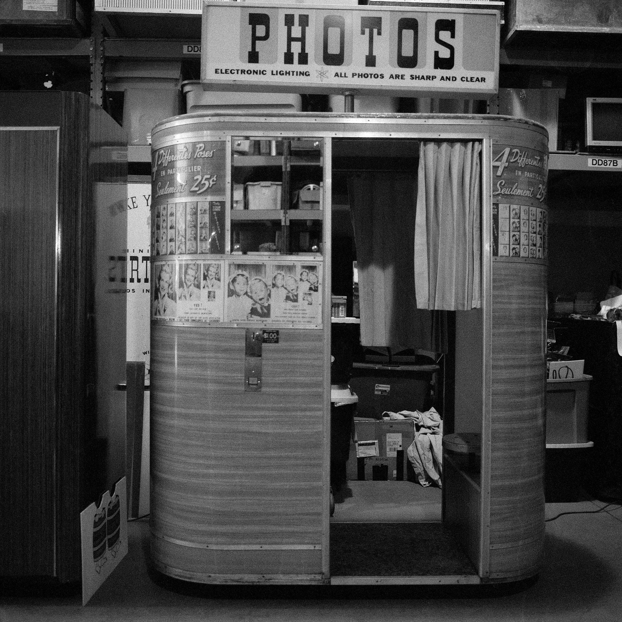 Ilford_Delta3200_R1_01-positive copy.jpg