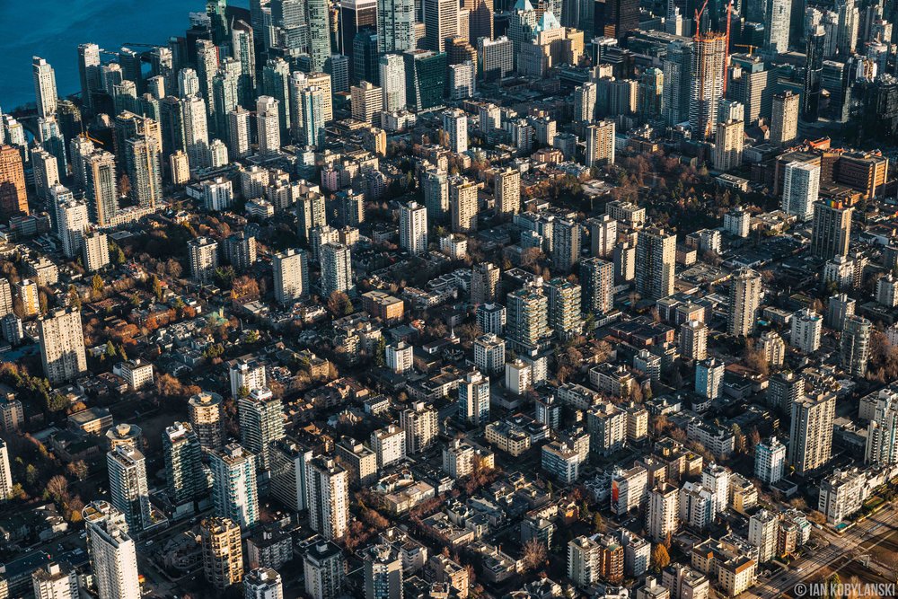  Vancouver’s West End skyline, with older buildings and condos than the rest of downtown. 