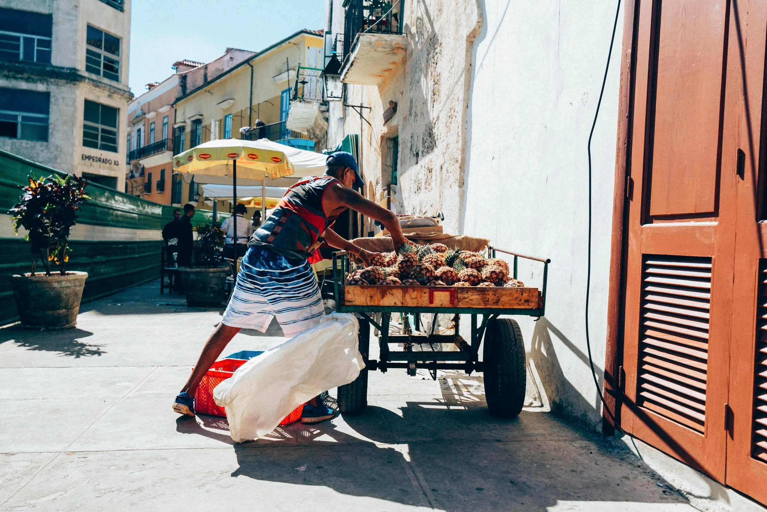 Street Photography | The Pineapple Man | Havana, Cuba