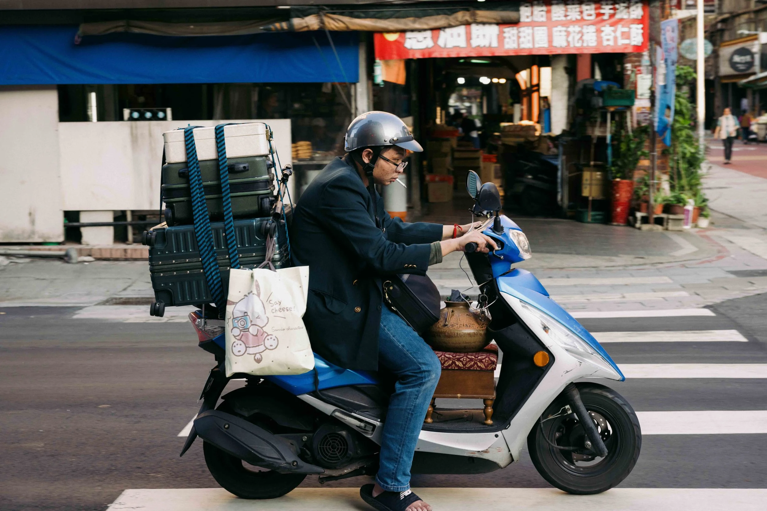 Street Photography | "Say Cheese!" | Taipei, Taiwan