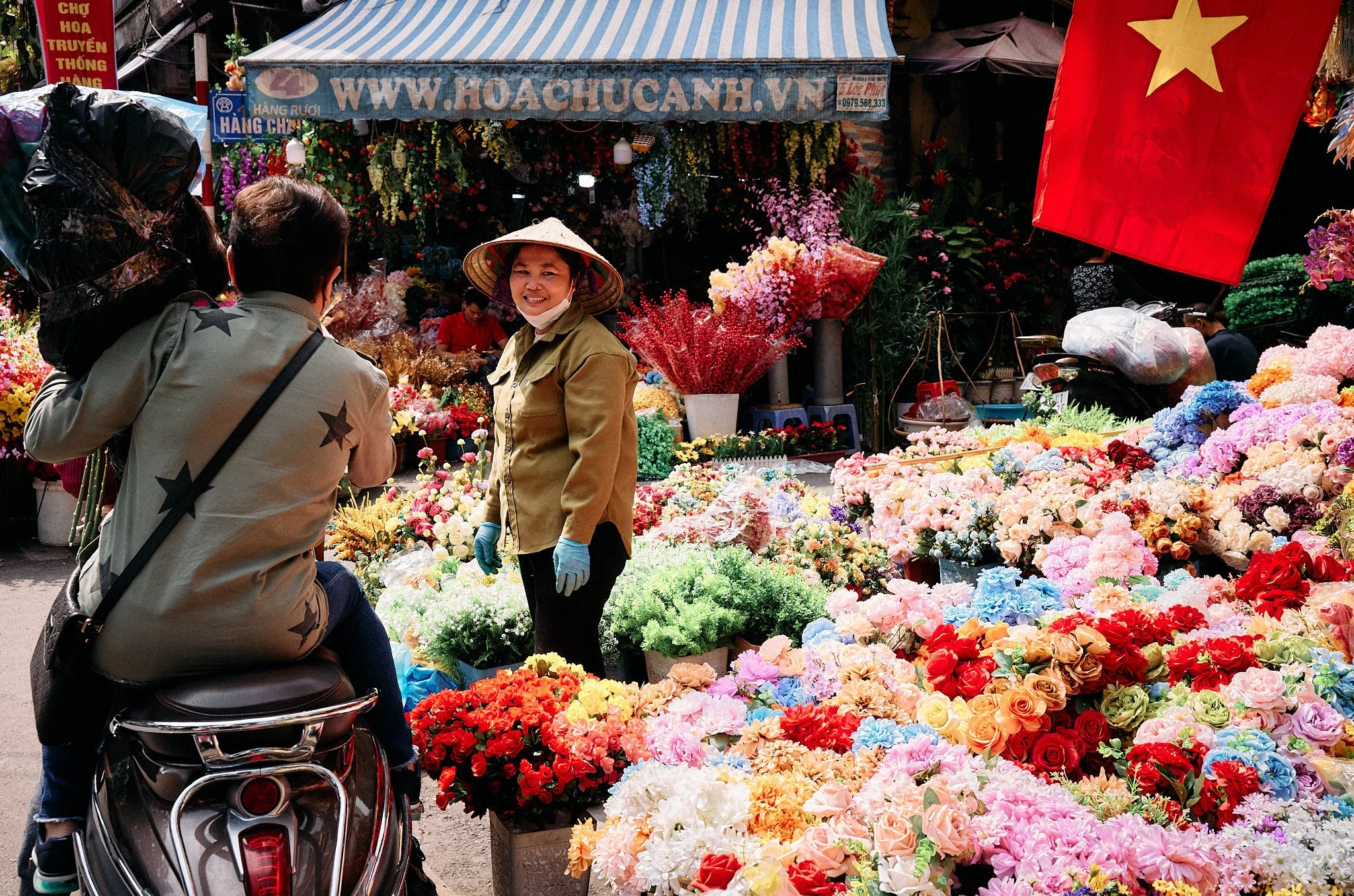 Street Photography | Lunar New Year Flowers | Hanoi, Vietnam