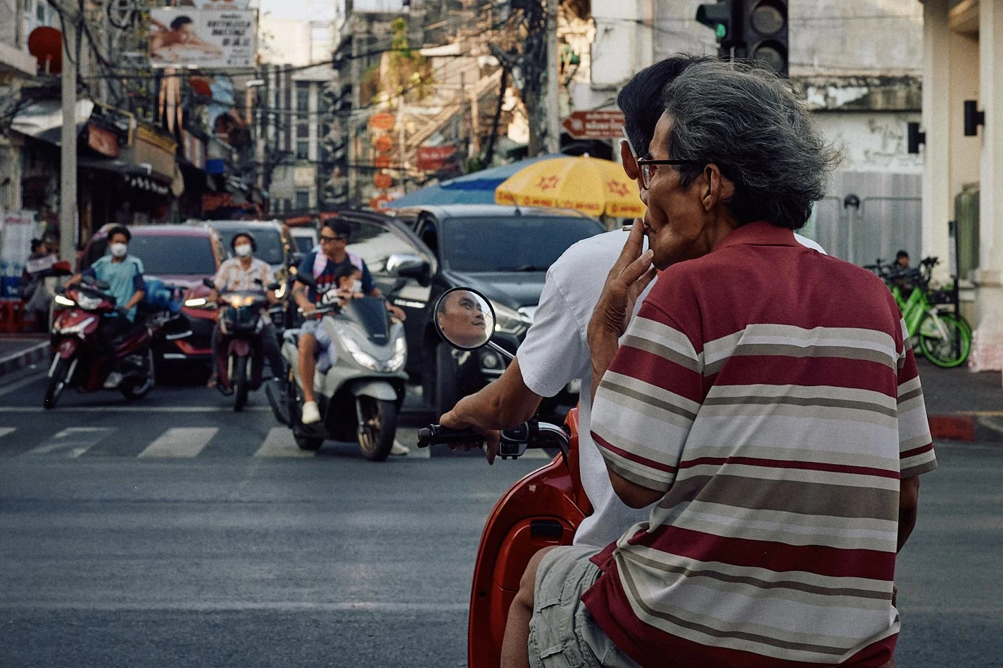 Street Photography | Side Mirror Reflection | Bangkok, Thailand