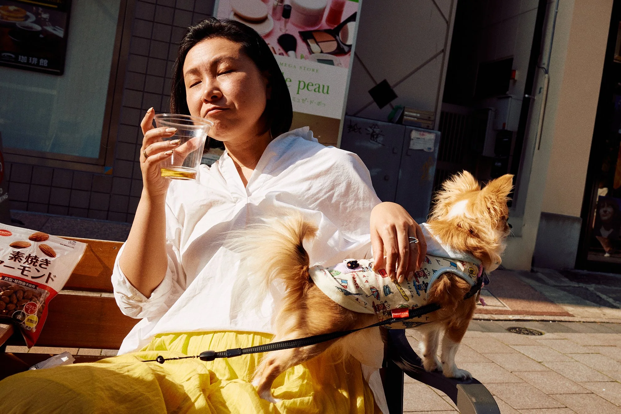 Street Photography | Late Afternoon Drinks in the Sun | Tokyo, Japan