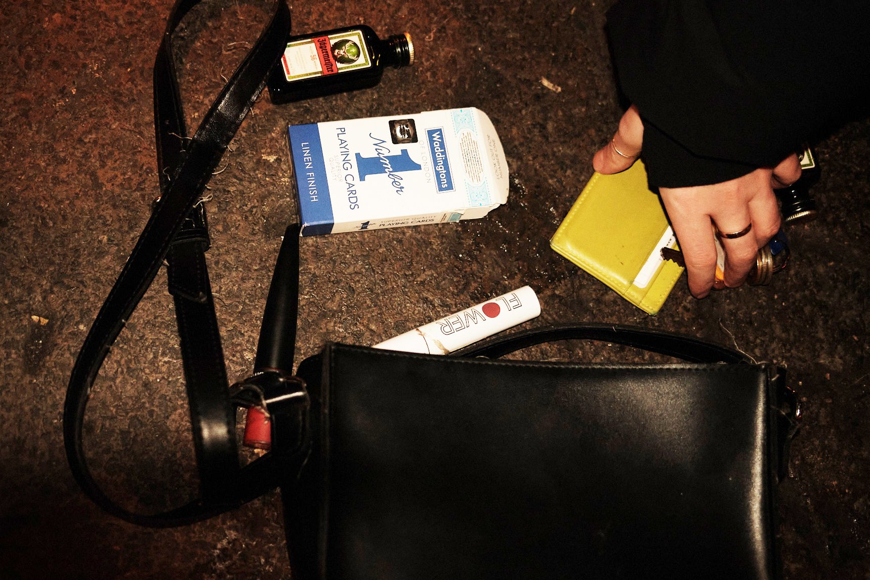 Steet Photography London | Dropped Purse