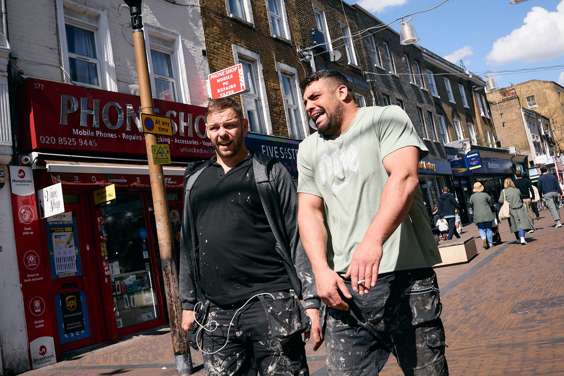 Steet Photography London | Hackney Lunch Break Laughs