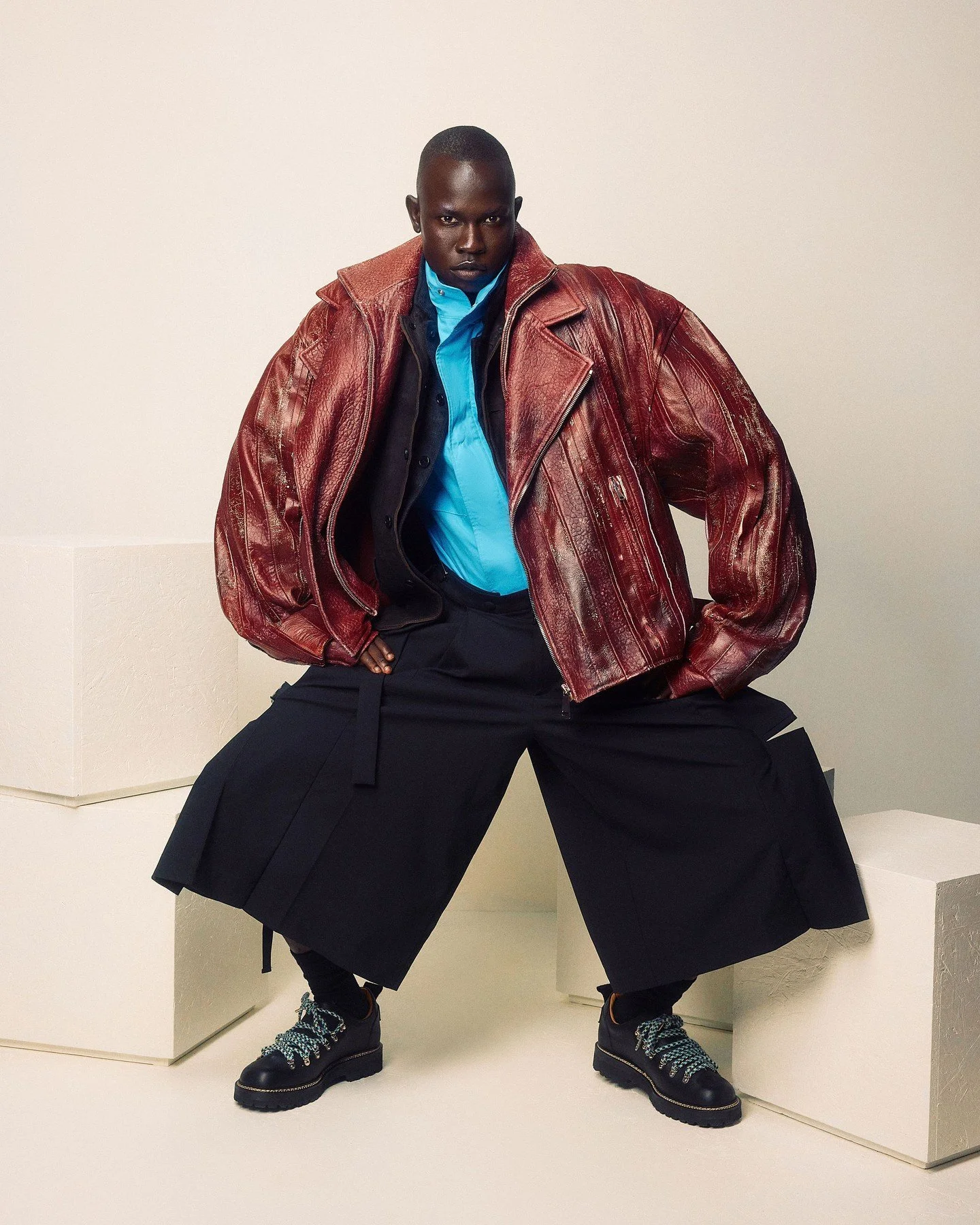 @talldarkkid4 for @1883magazine

Broken Windows Theory

Styling @dianahgwendu
Model @talldarkkid4
Hair @abiabiabiiii
Makeup @yogilovesmakeup_howard
Set Design @adamsmyfh
Movement Director @movementbyweronika
Photo Assistant @_nsgraphy
Digi Tech @pip.
