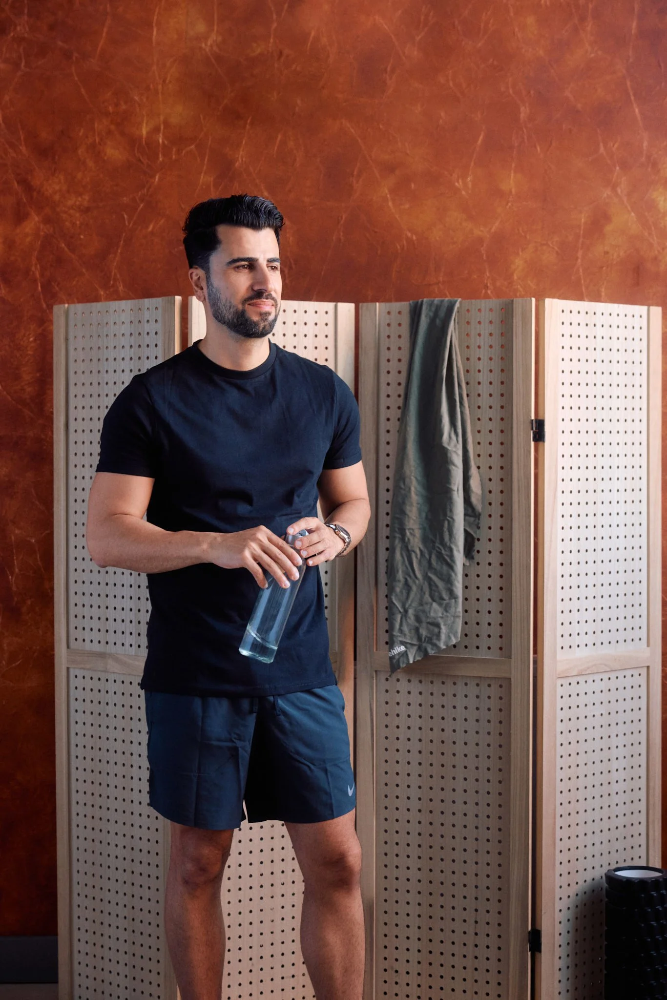 Dating Photographer London | Lifestyle Portraits for Dating Apps: Tinder, Bumble, and Hinge