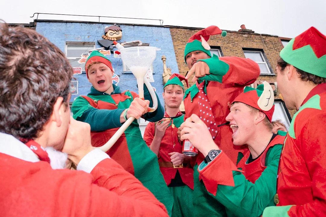 Street Photography | Santa's Coming to Town | London, UK
