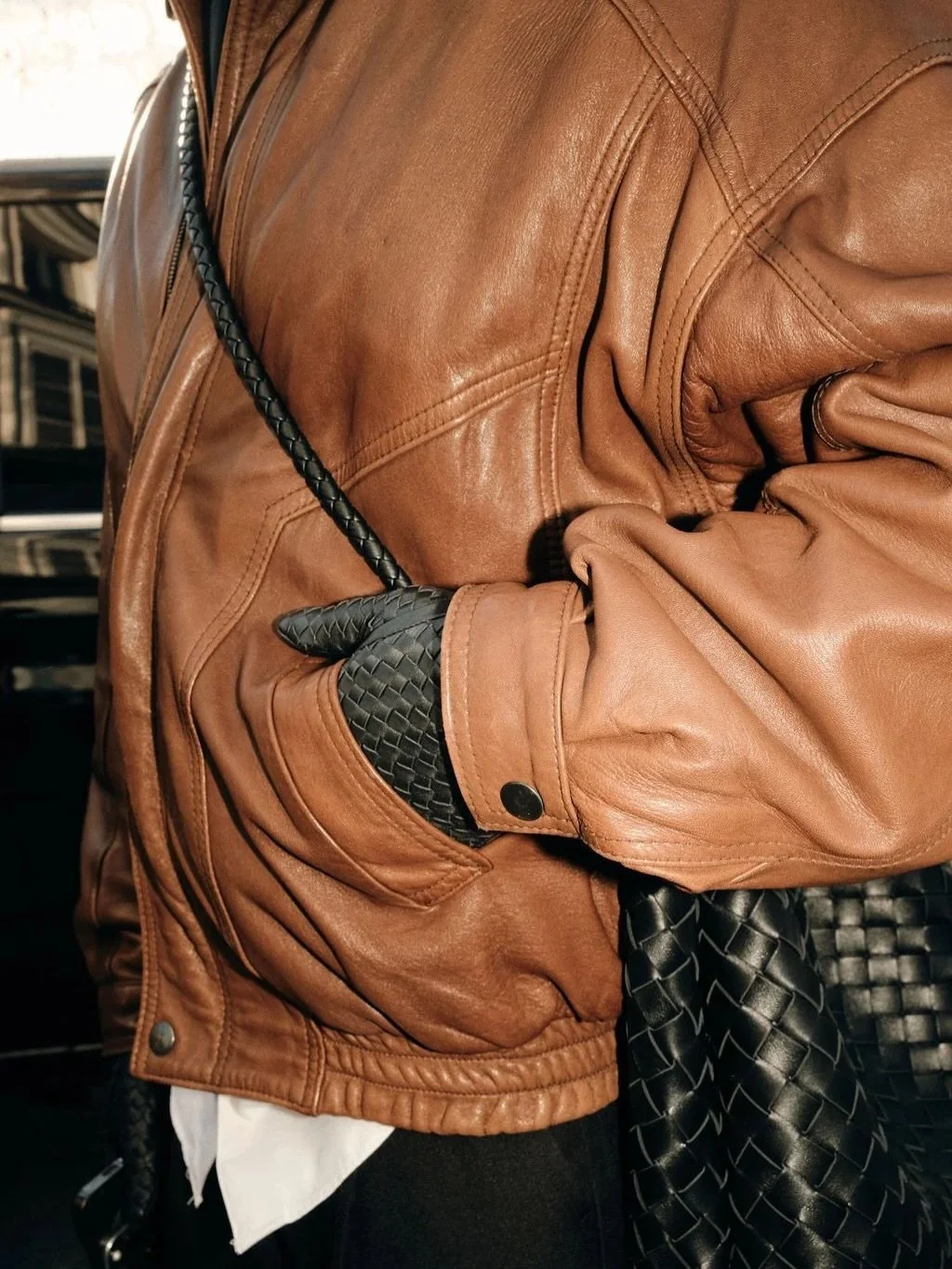 Paris Fashion Week for @therakishgent 

&ldquo;Paris Between the Shows&rdquo; Menswear Street Style FW26

#streetstyle #streetfashion #parisfashionweek #pfw #therakishgent @parisfashionweek