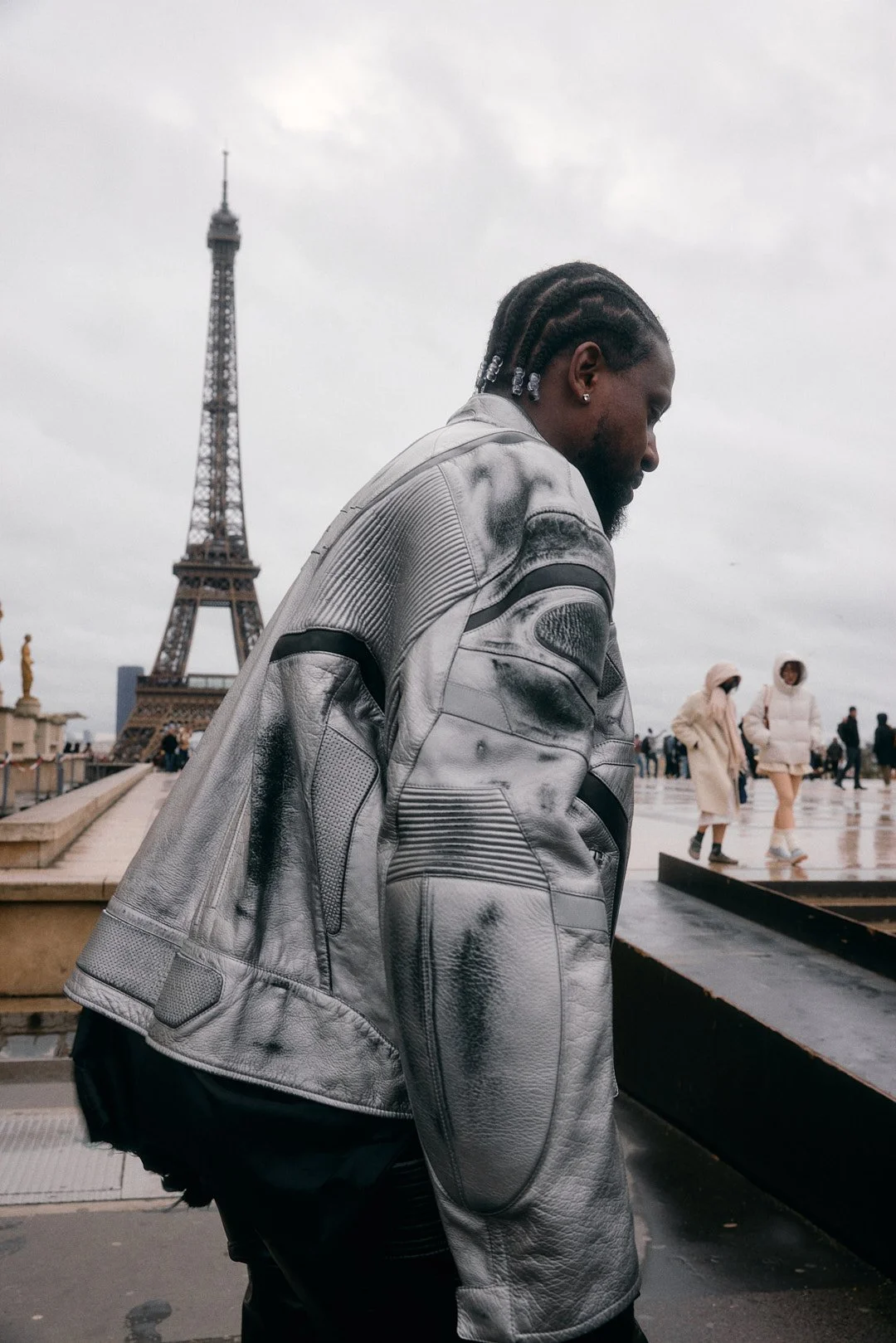 Outside Joon.J menswear show at Paris Fashion Week AW26