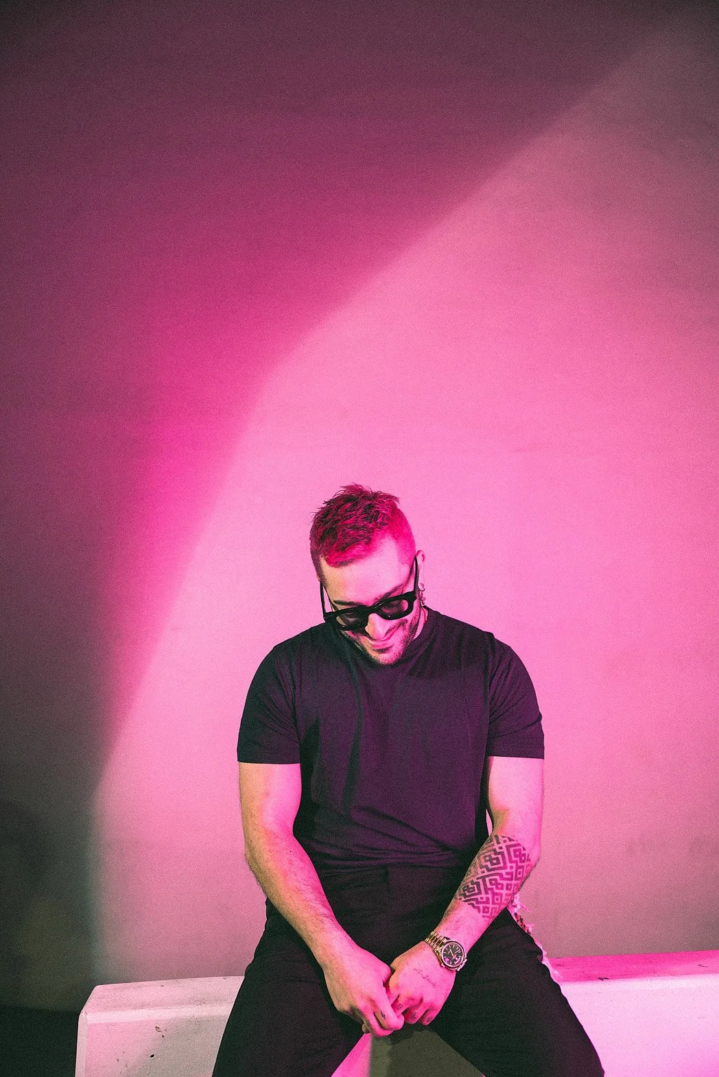 Personal Branding Photographer London | Music Artist 5urati Framed by Light