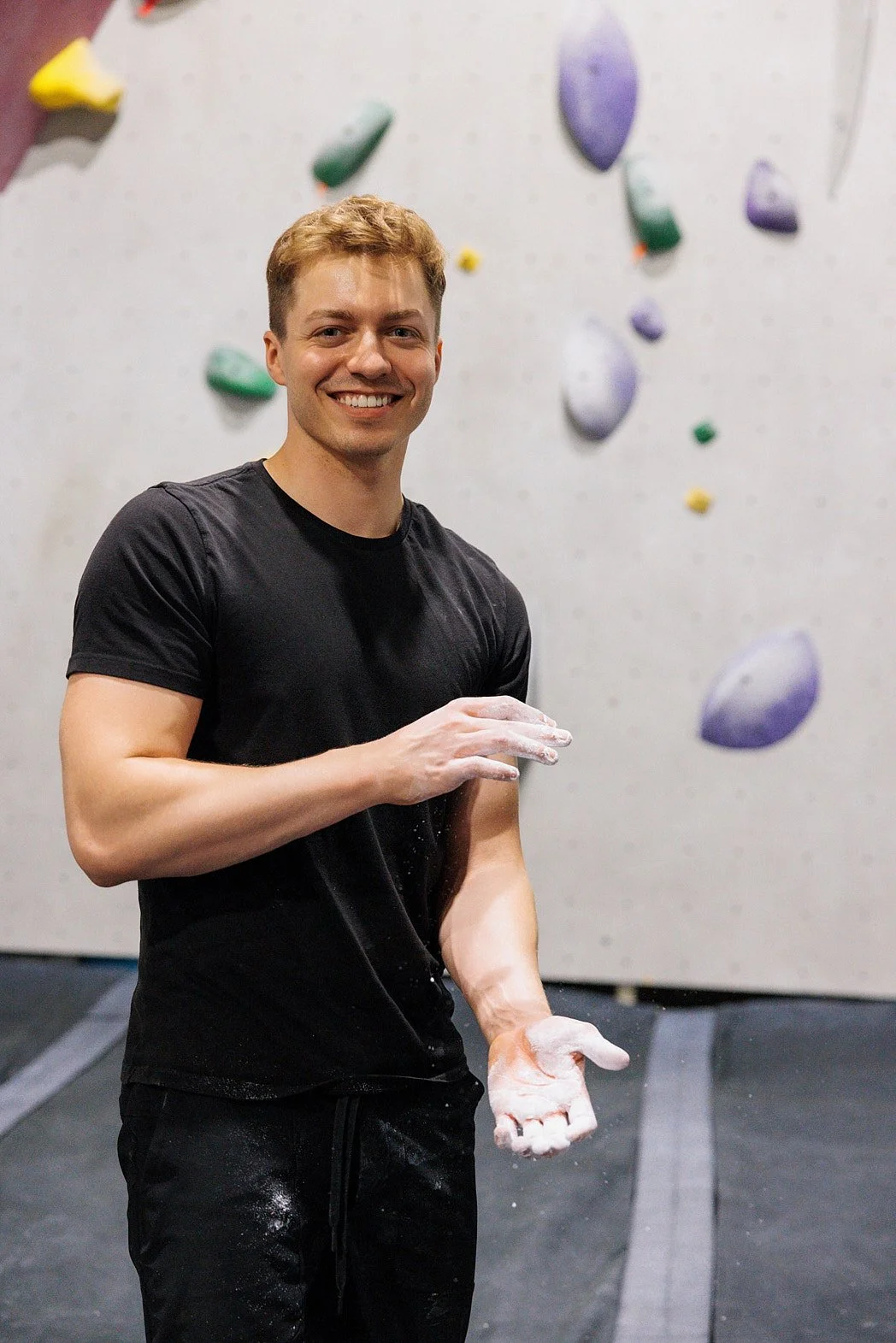 Dating Photographer London | Bouldering Portrait