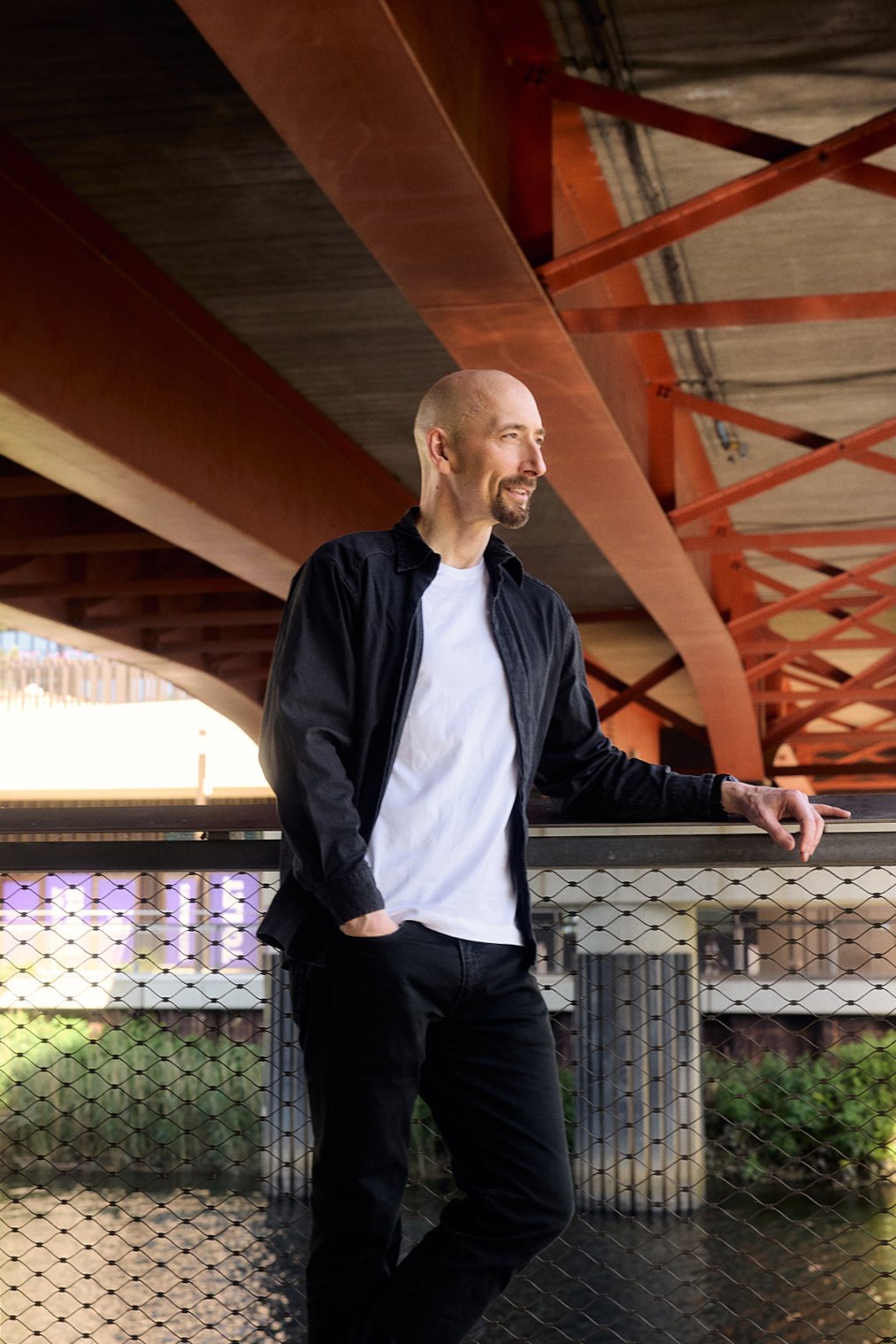 Dating Photographer London | Relaxed Under-Bridge Portrait