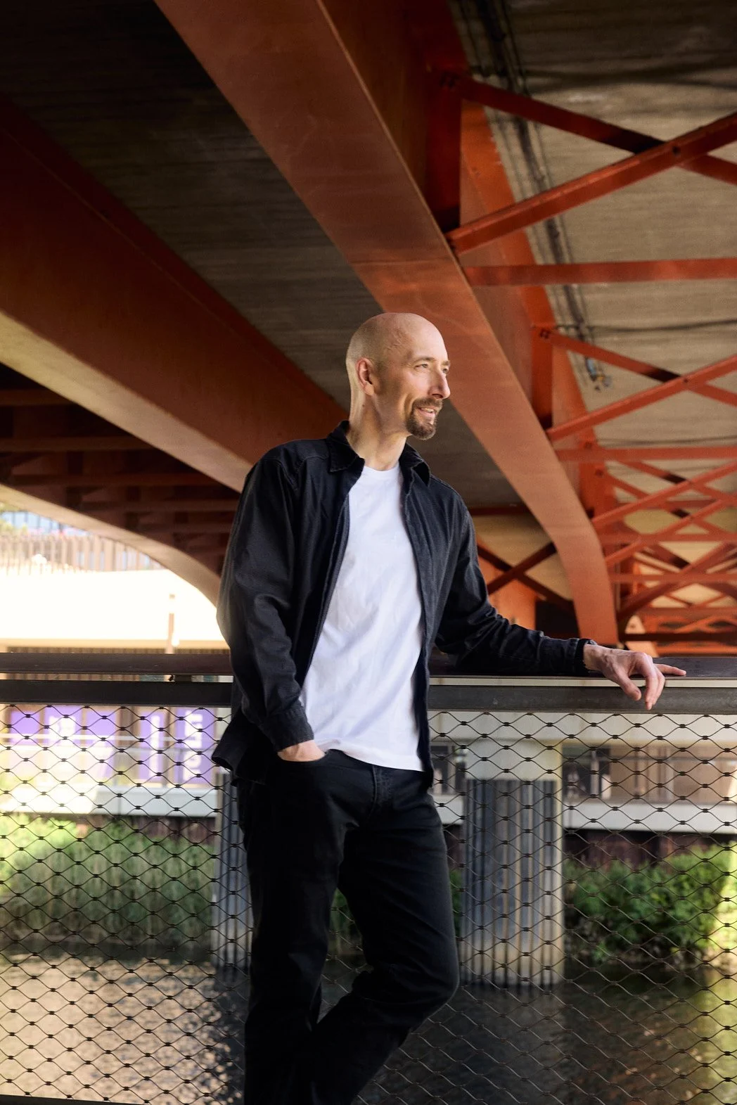 Dating Photography | Relaxed Under-Bridge Portrait