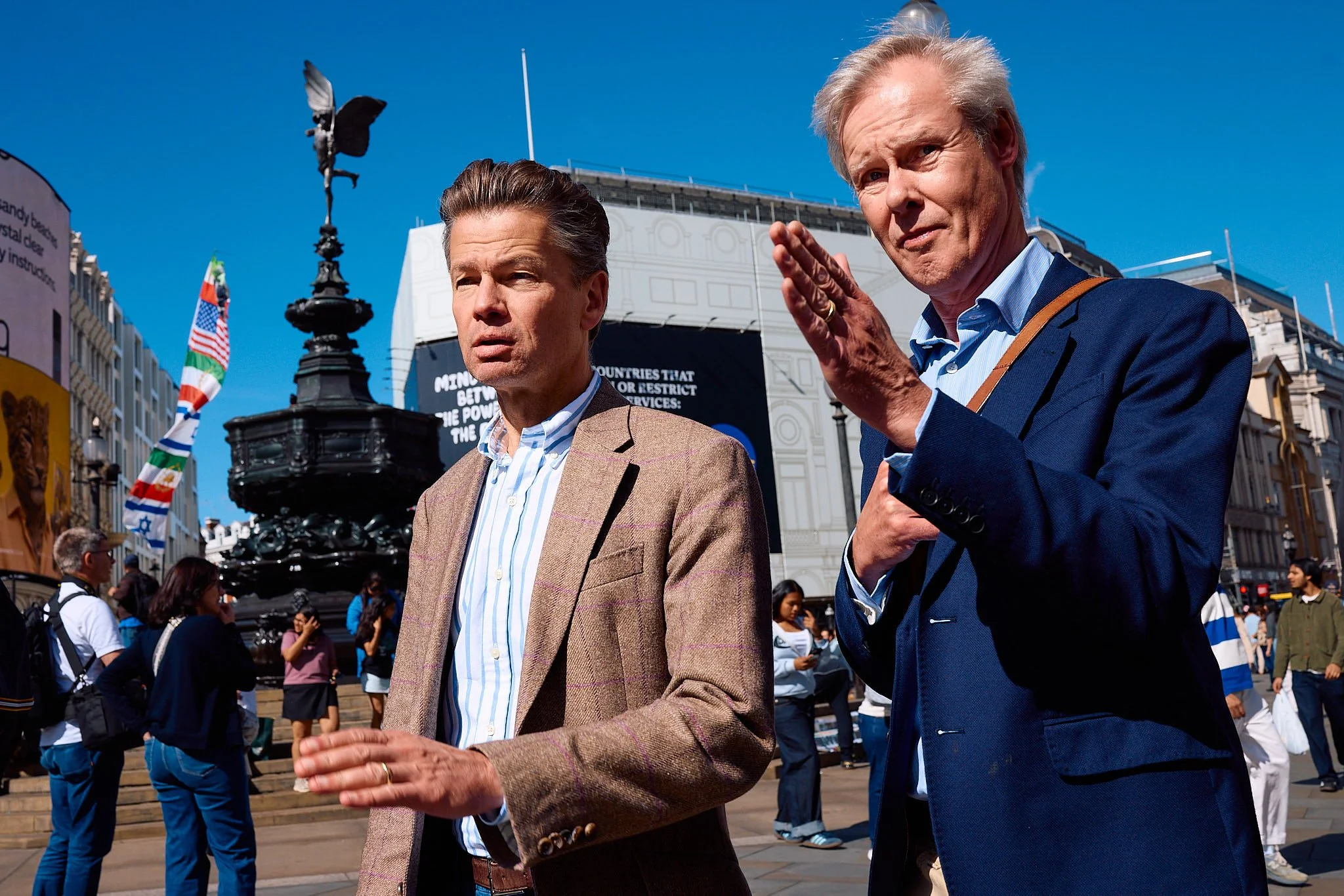 Street Photography London | Confident Directions