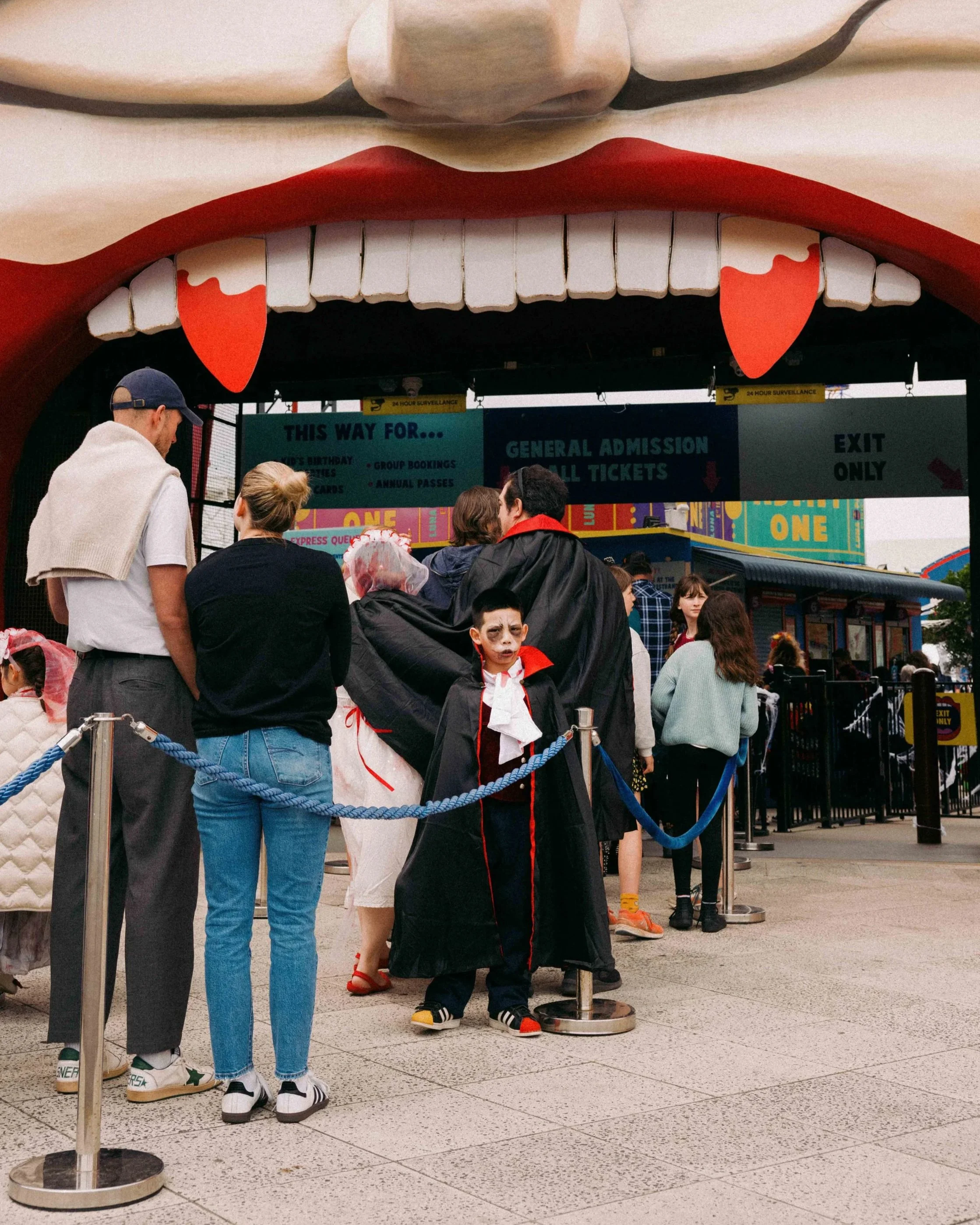 Street Photography | Vampires | Melbourne, Australia
