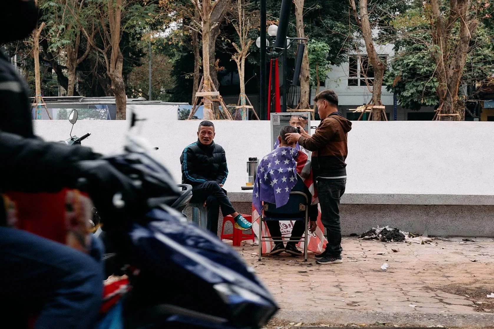 Street Photography | Sidewalk Haircuts | Hanoi, Vietnam