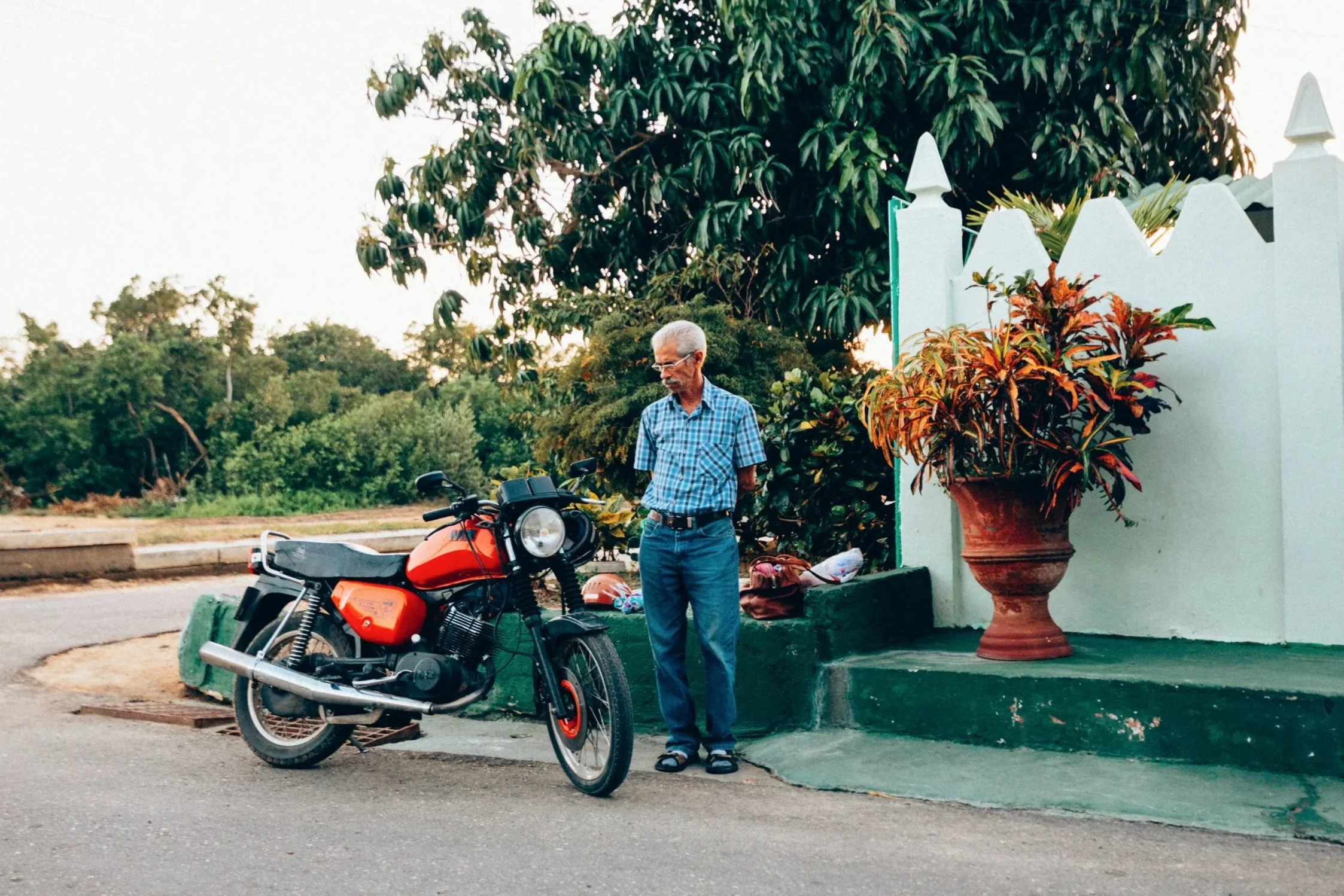 Street Photography | Man and Bike | Varadero, Cuba