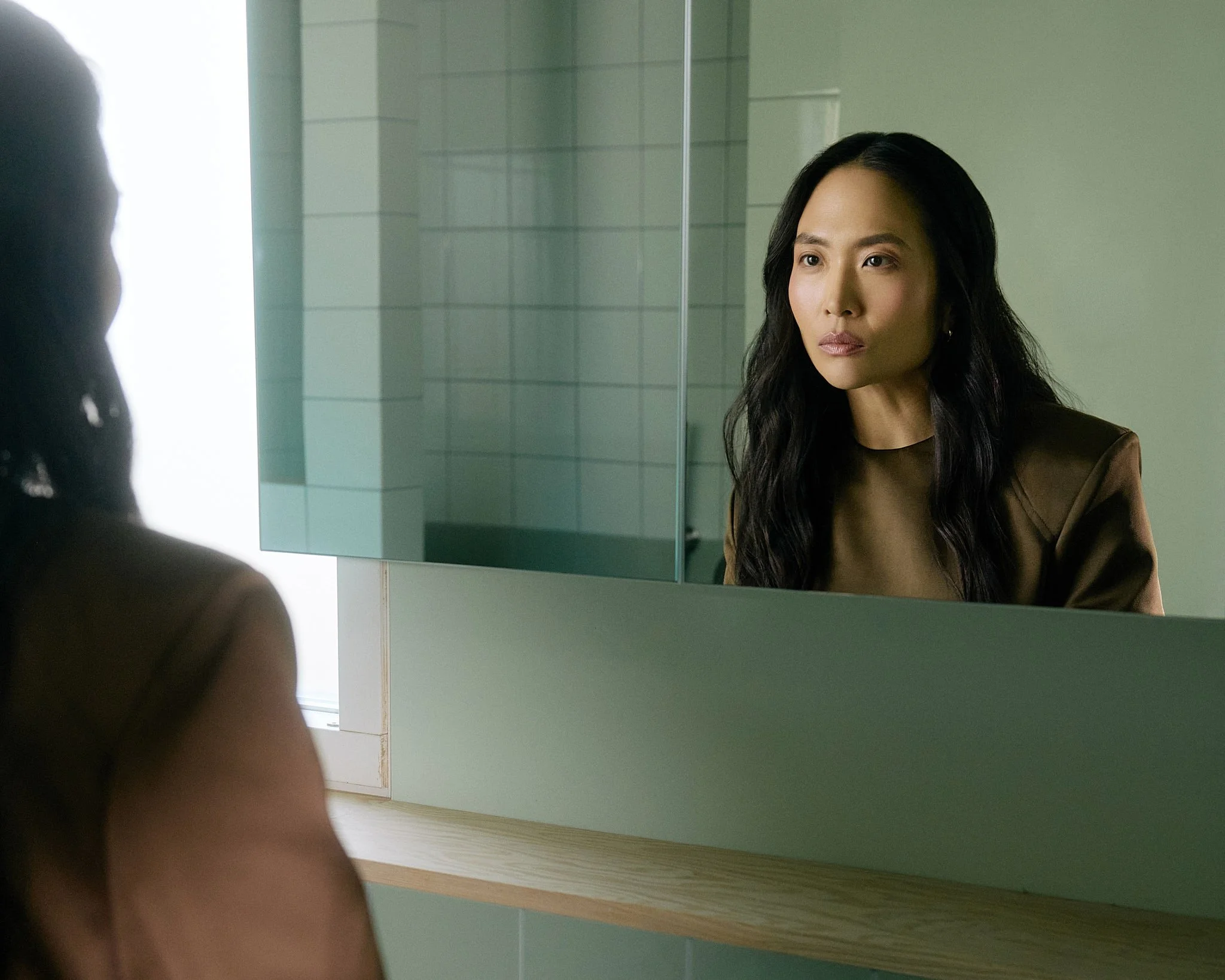 Portrait Photographer London | Sandra Yi Sencindiver in the Mirror