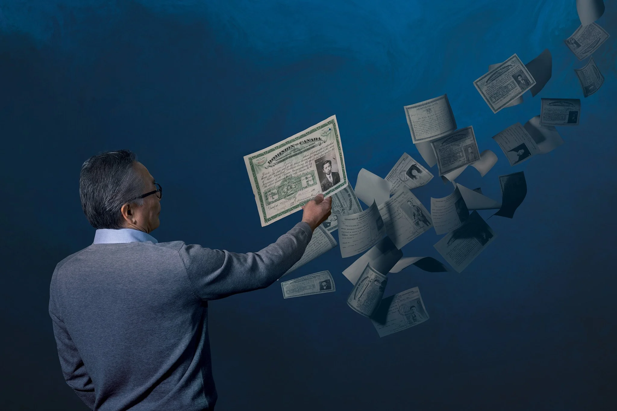 Advertising photographer in London Ian Kobylanski creates commercial images for advertising campaigns that are highly produced yet organic feeling to capture attention and tell brand stories.