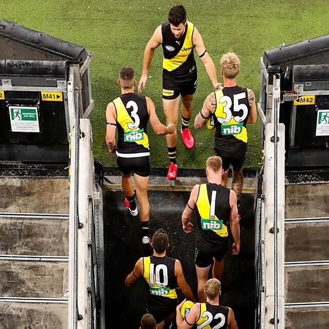 One more sleep 🙌👏⏰ Restart of the 2020 AFL season starts tomorrow night 📺❤️👀 Let&rsquo;s go 👍🤗 .
.
.
.
.#restart #thursday #night #coronavirus #fans #sports #nocrowds #thursdayvibes #instagood  #afl #cf_graphics #rsa_dark #d_expo #rsa_mystery #