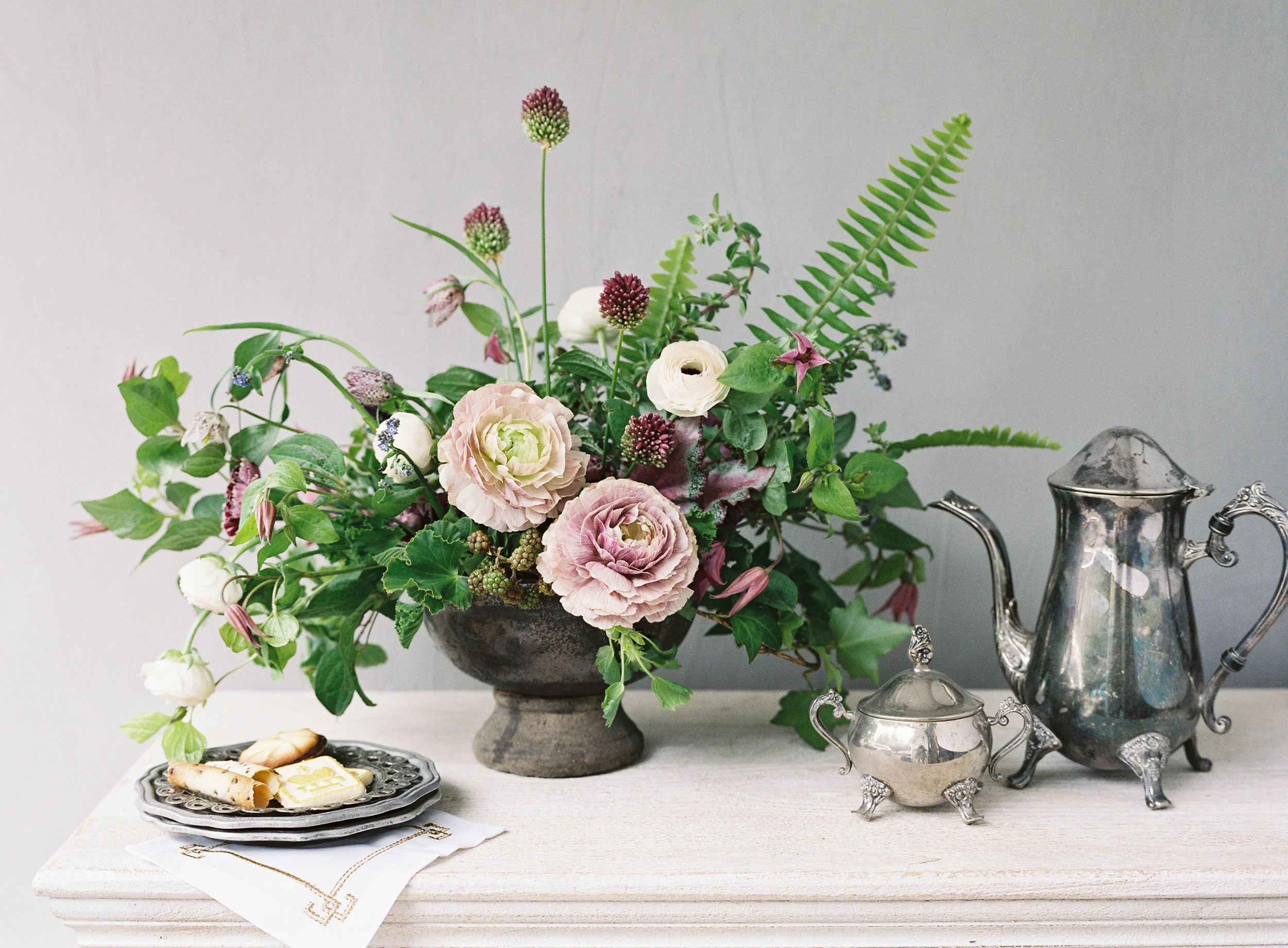 Arrangement How-to in Flower Magazine