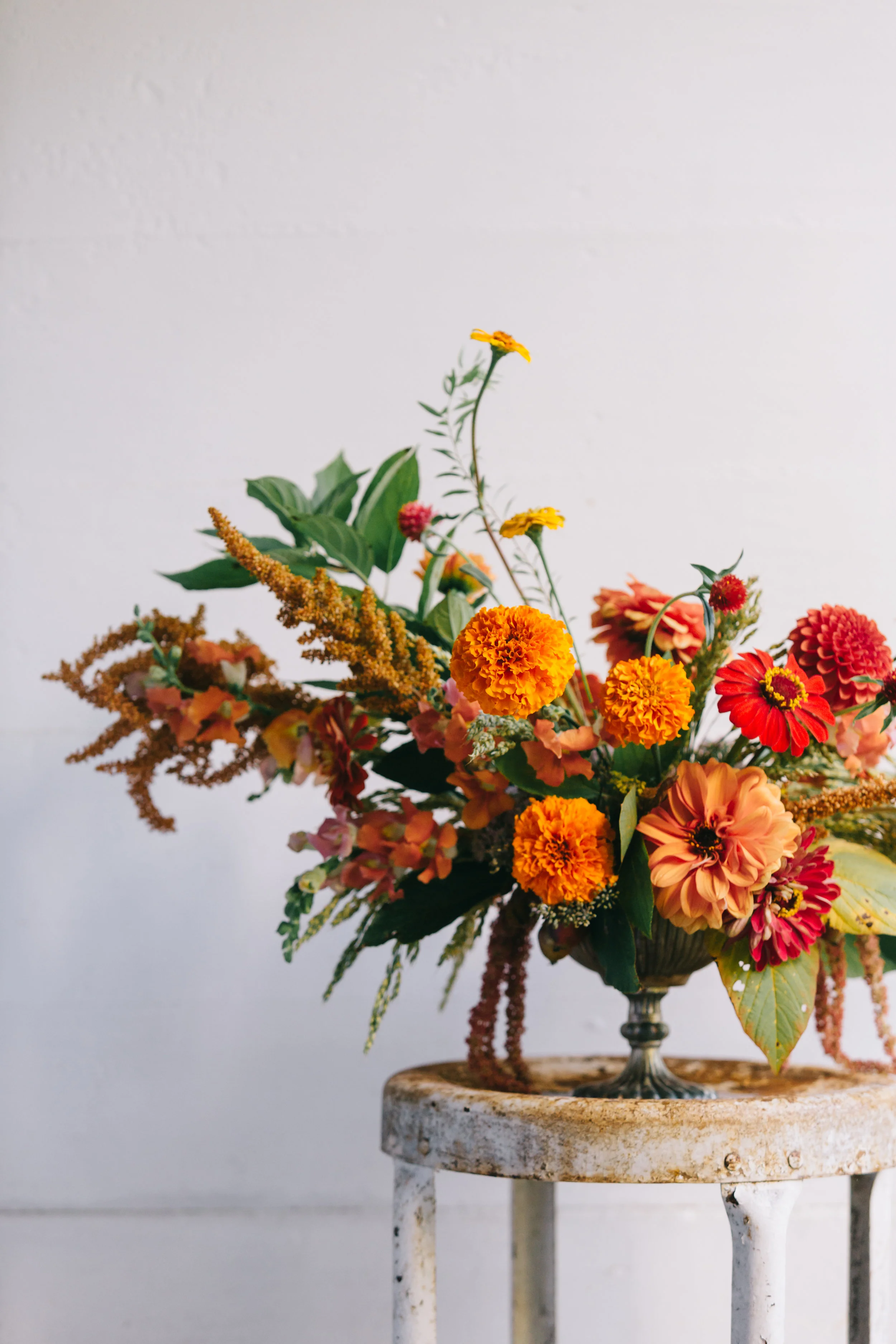 Arrangement by Elizabeth at A Floral Note Anna Hedges Photography
