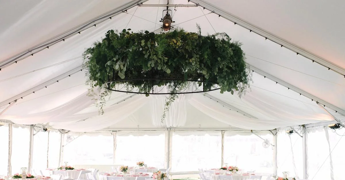 How to Create a Circular Flower Installation