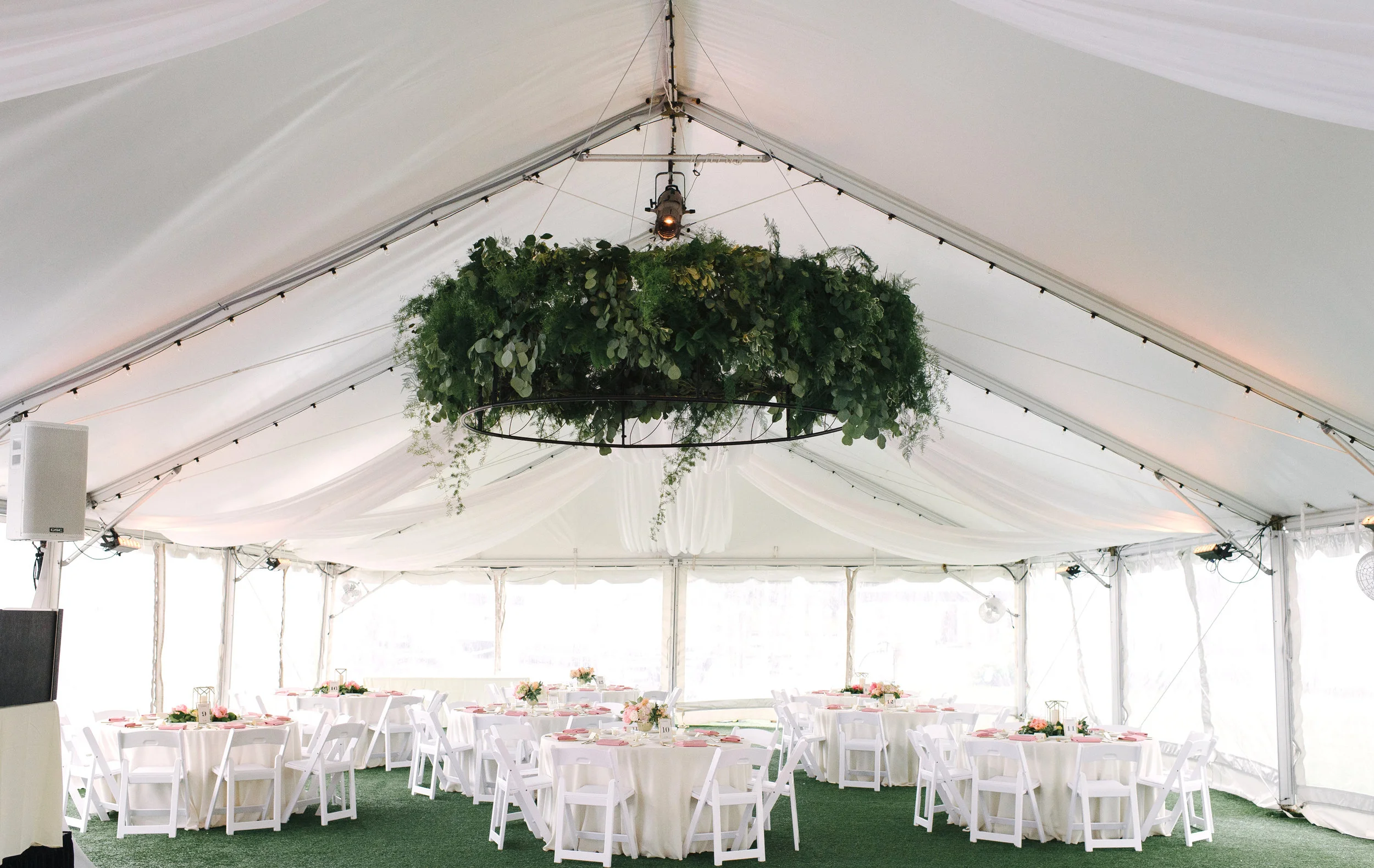 reception-montgomery-sarah-street-photography-18.jpeg