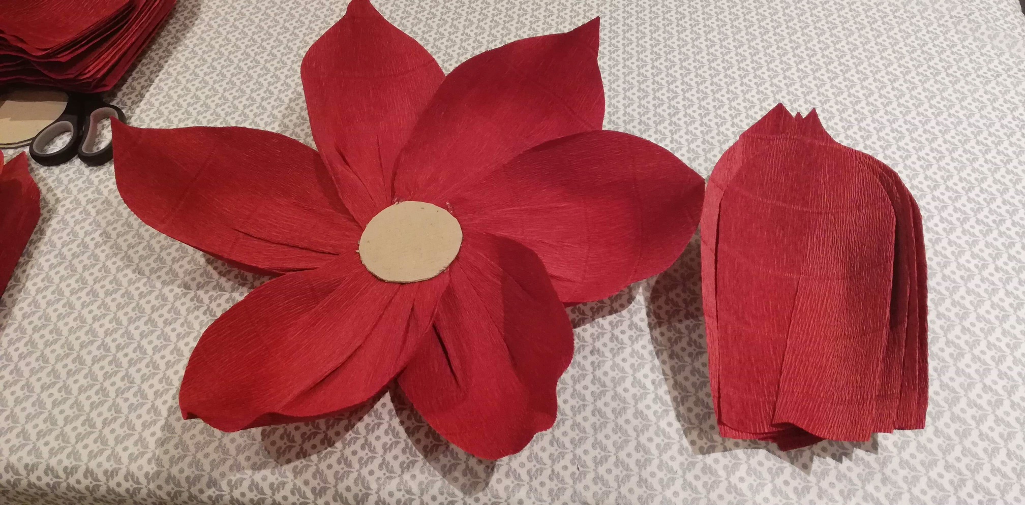How to Make a Large Paper Flower