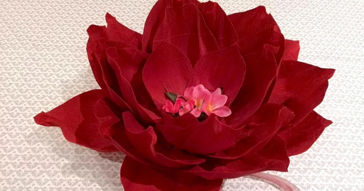 How to Make a Large Paper Flower