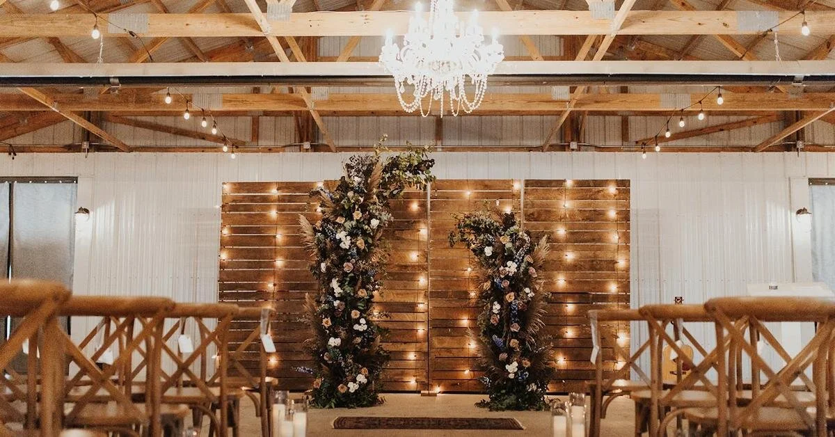 Creating a Foam-Free Floating Wedding Arbor