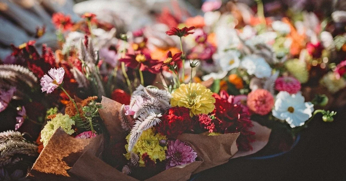 3 Tips for Creating a Holiday Pop-Up Shop