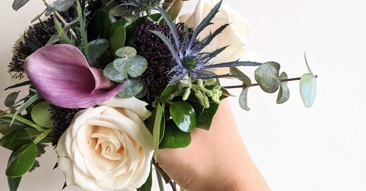 How to Invite Critique into Your Floral Designs Like an Artist