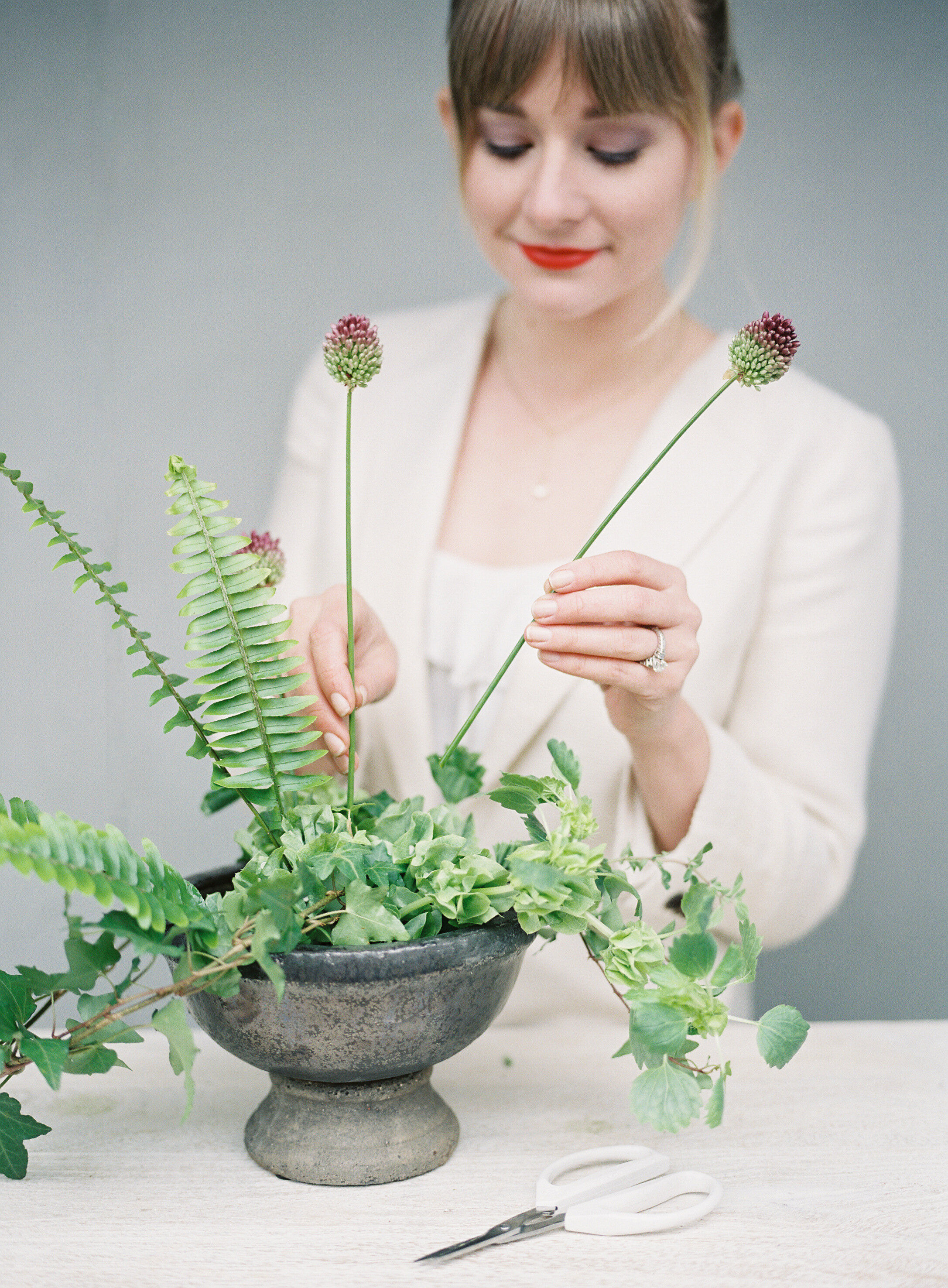 Green Your Flower Arrangements: How to Use Chicken Wire as a Sustainable  Base 