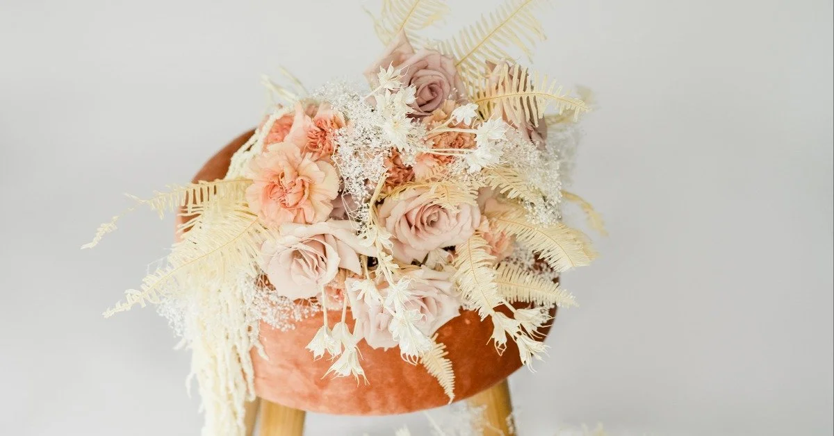 Business Model Highlight: Incorporating Mixed Floral Mediums with Kindly Grown