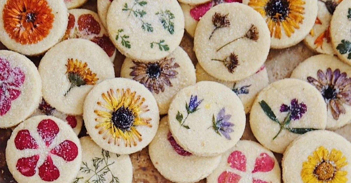 REPOST: Edible Flowers with Loria Stern