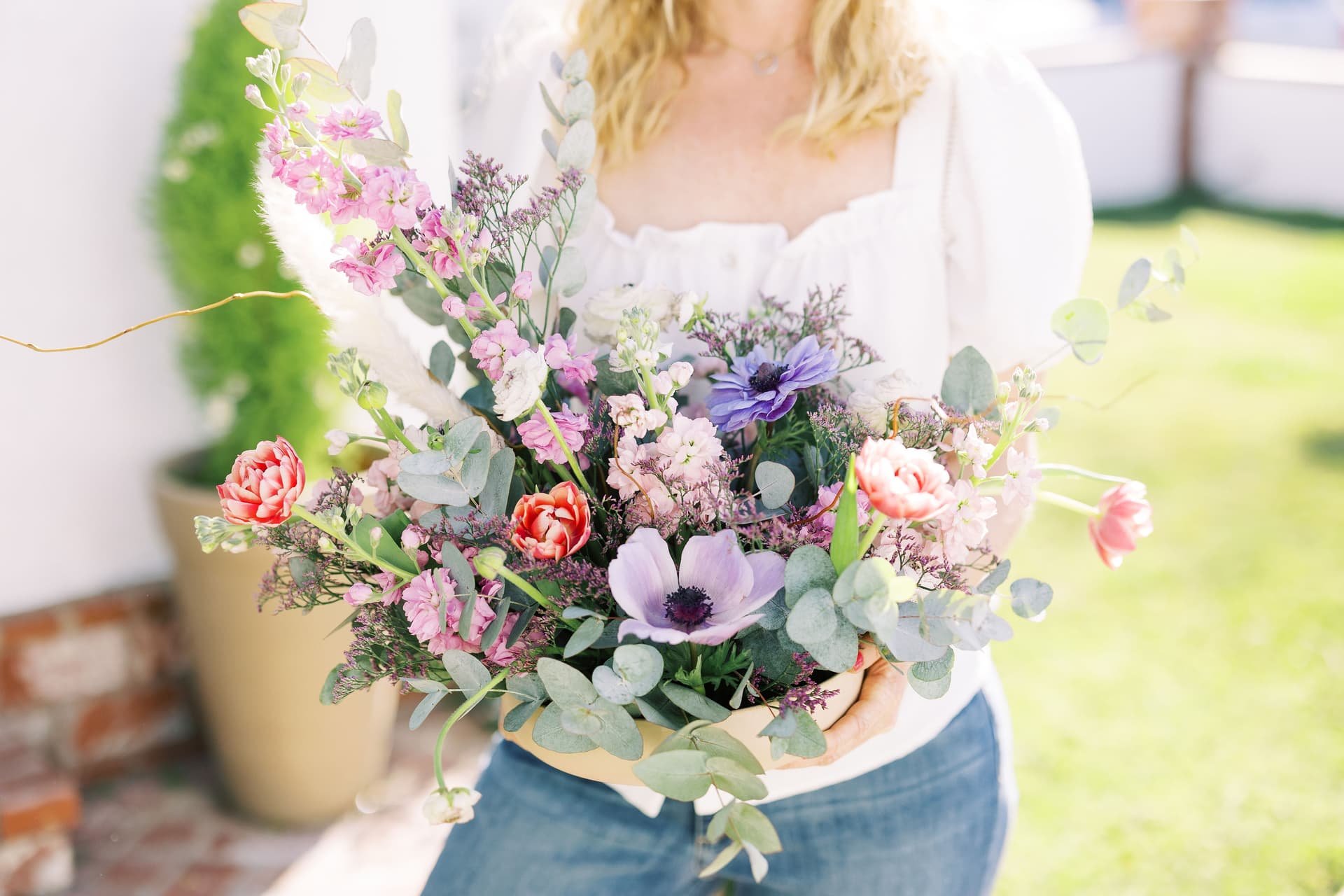 How to Start a Floral Business From Home 😇 5 Tips for Flower Business  Success 