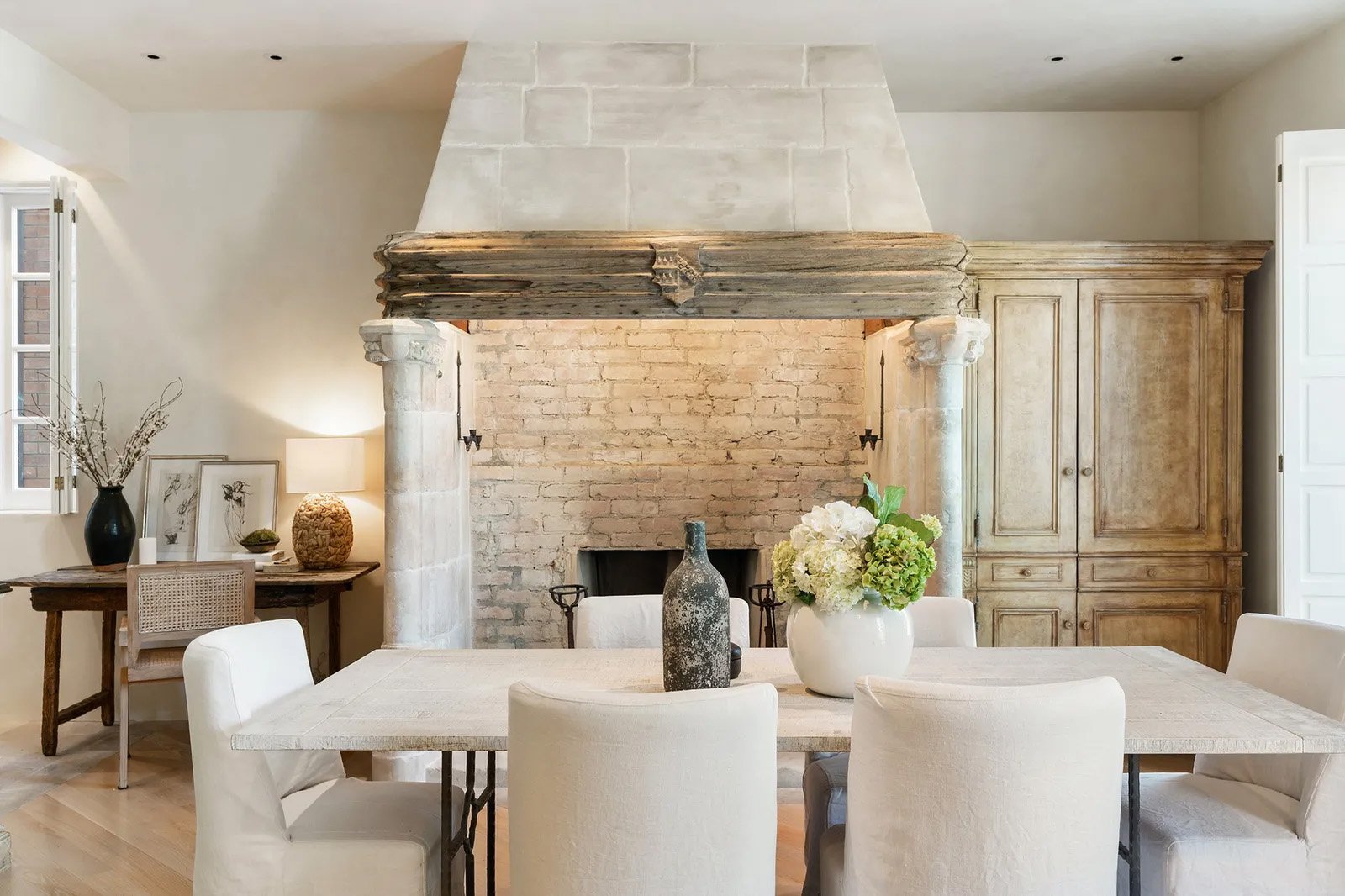 Anatomy of an Of-The-Moment Home