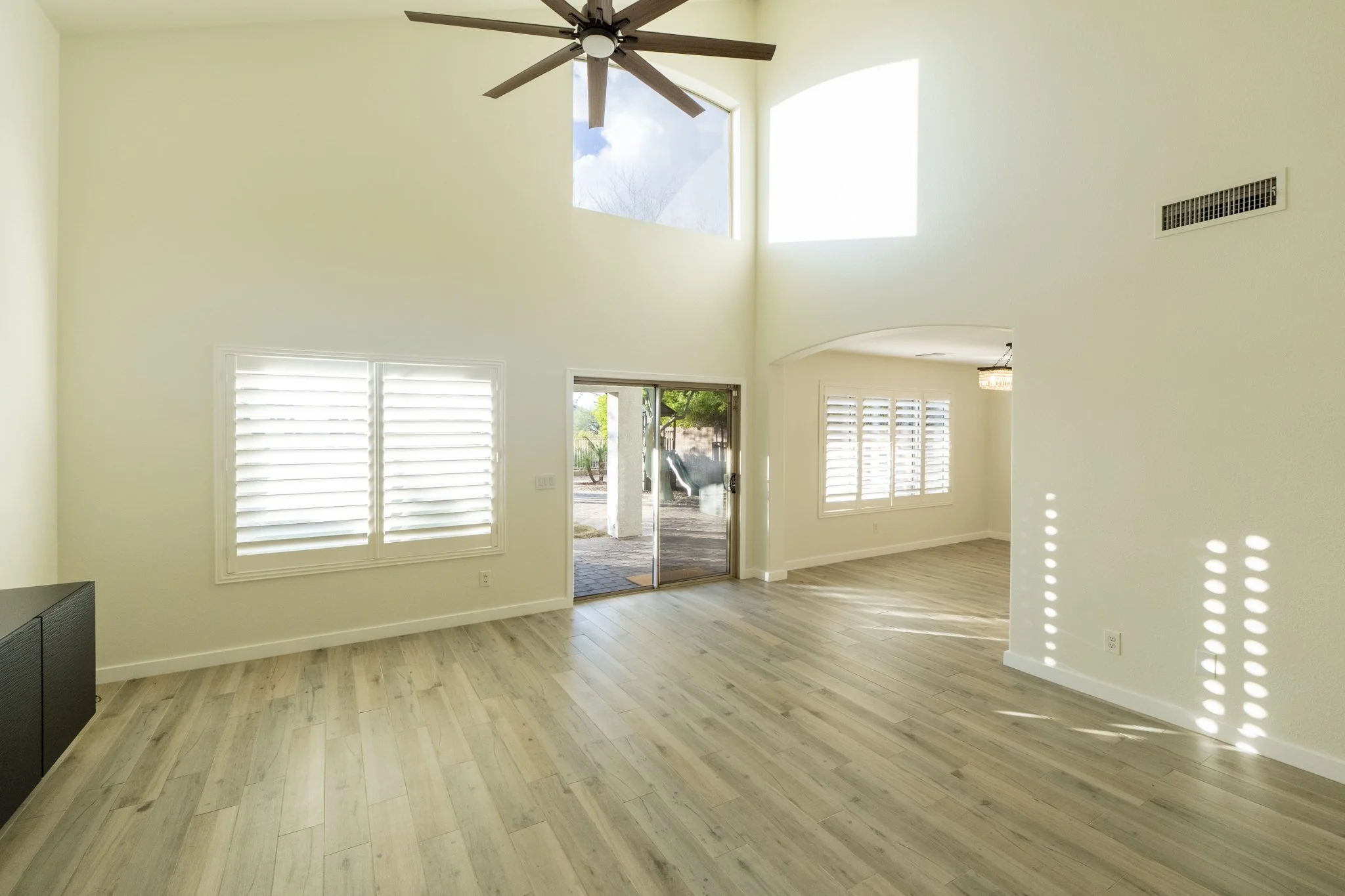 LowRes 4558 E Coyote Wash Dr-01.jpg