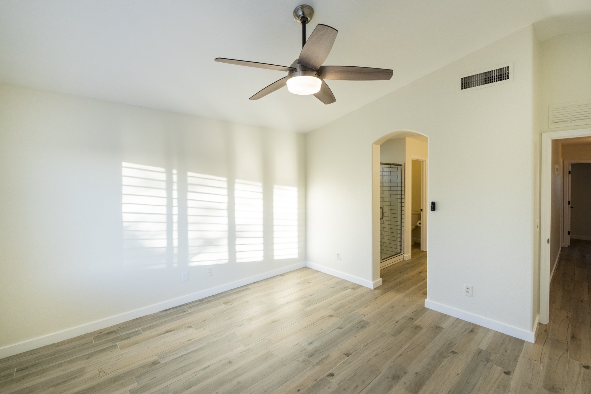 LowRes 4558 E Coyote Wash Dr-18.jpg