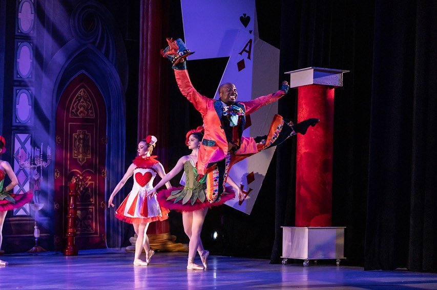 ON DEMAND 🎥🐰 // Our sold out performance of Alice in Wonderland: Remix is still available on-demand!  Catch the performance everyone is raving about before it&rsquo;s too late. Escape into BFan&rsquo;s bright Wonderland and enjoy a steampunk electr