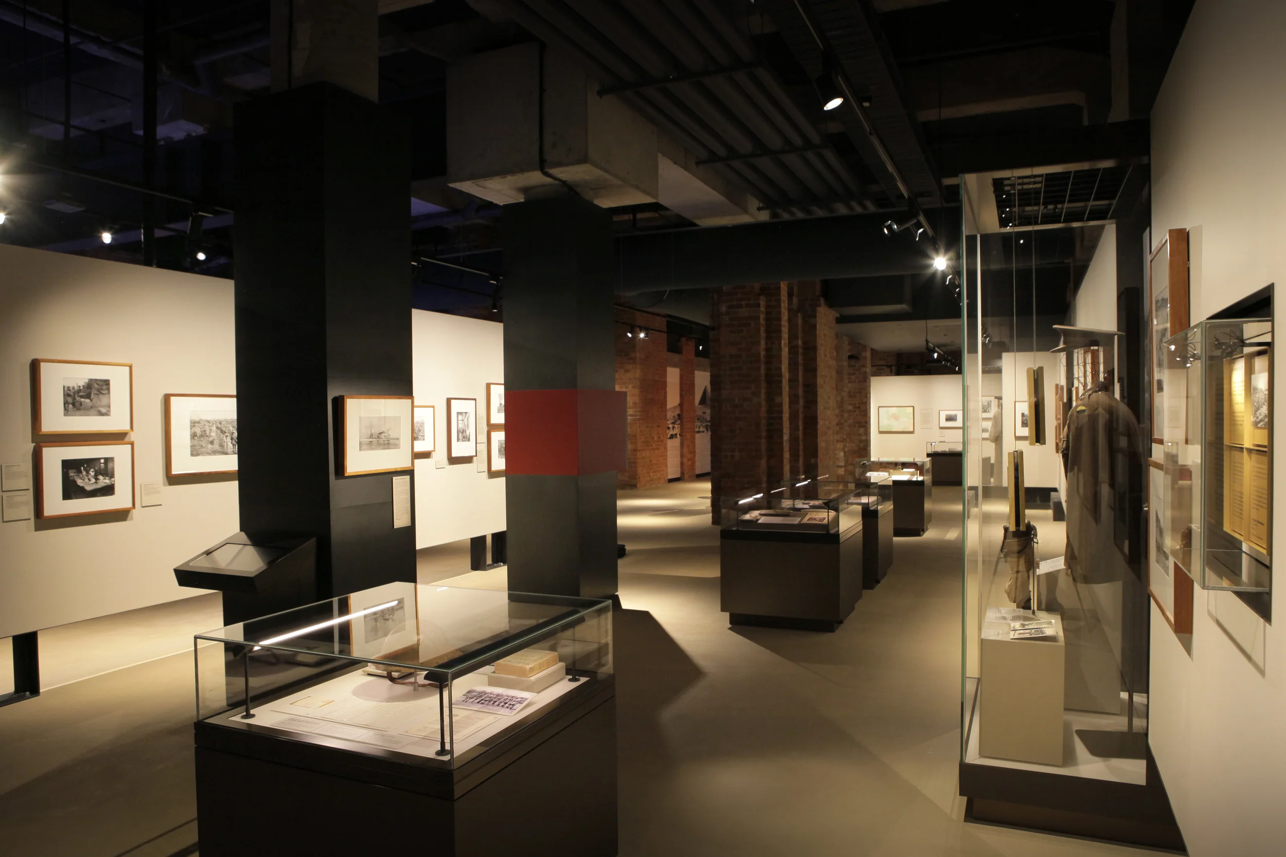 Galleries of Remembrance installation (249).JPG