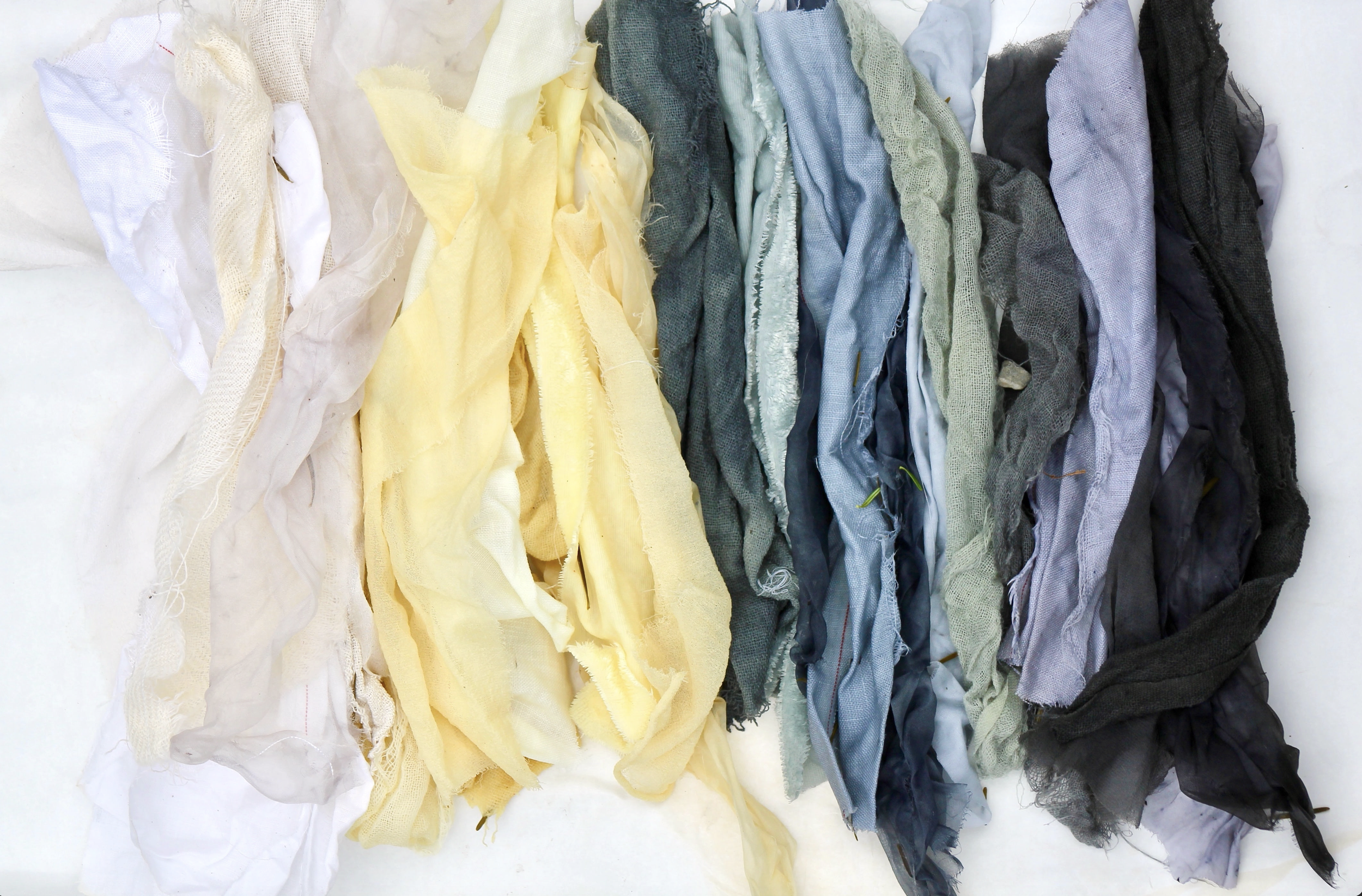 A Hand Stitched Life: My Elastic Dyeing Adventures
