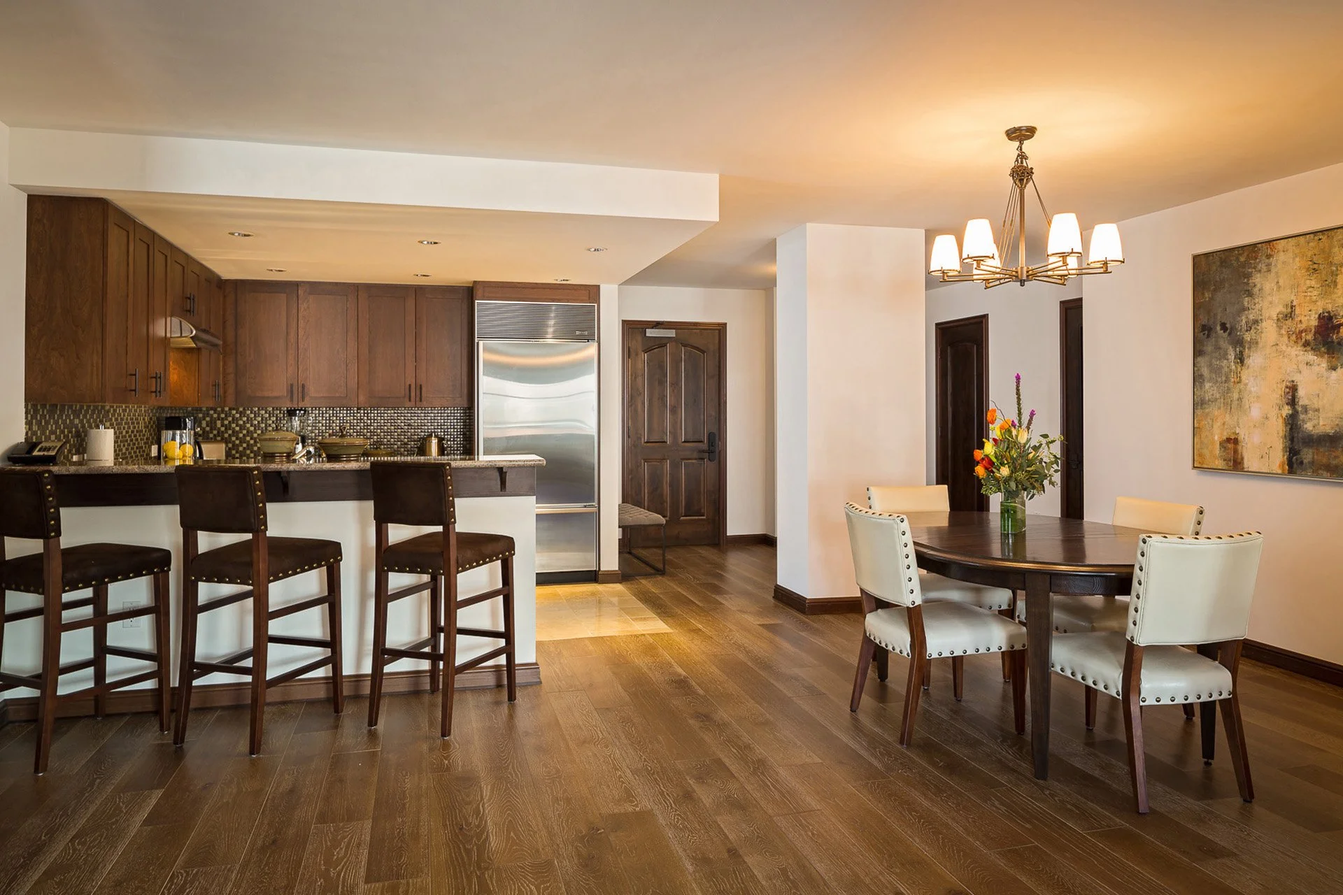 431 Kitchen.jpg