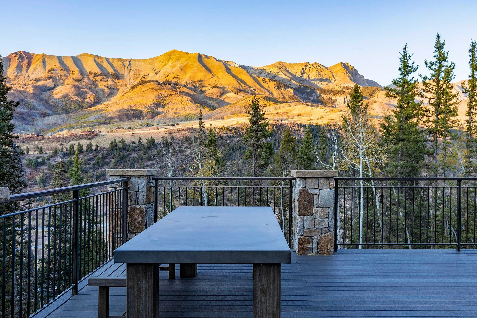 DeckView_color.jpg