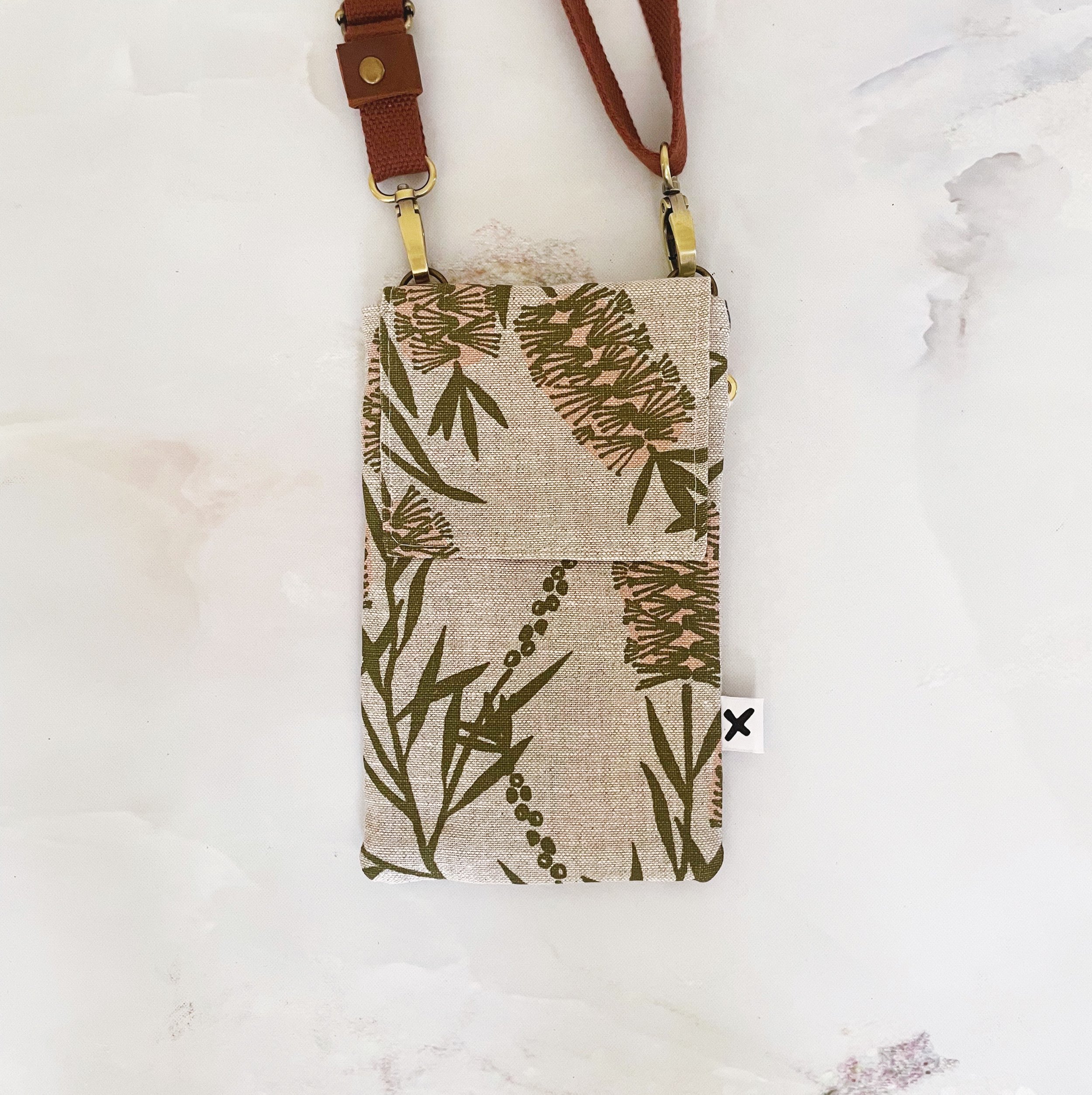 Phone Crossbody bottlebrush
