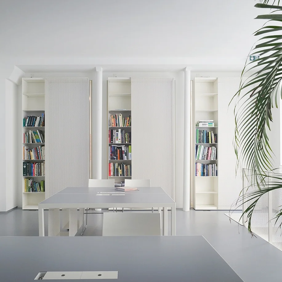 Com_NicolasHugoo_GalleryRueTournel_20160729-50393 copy.jpg